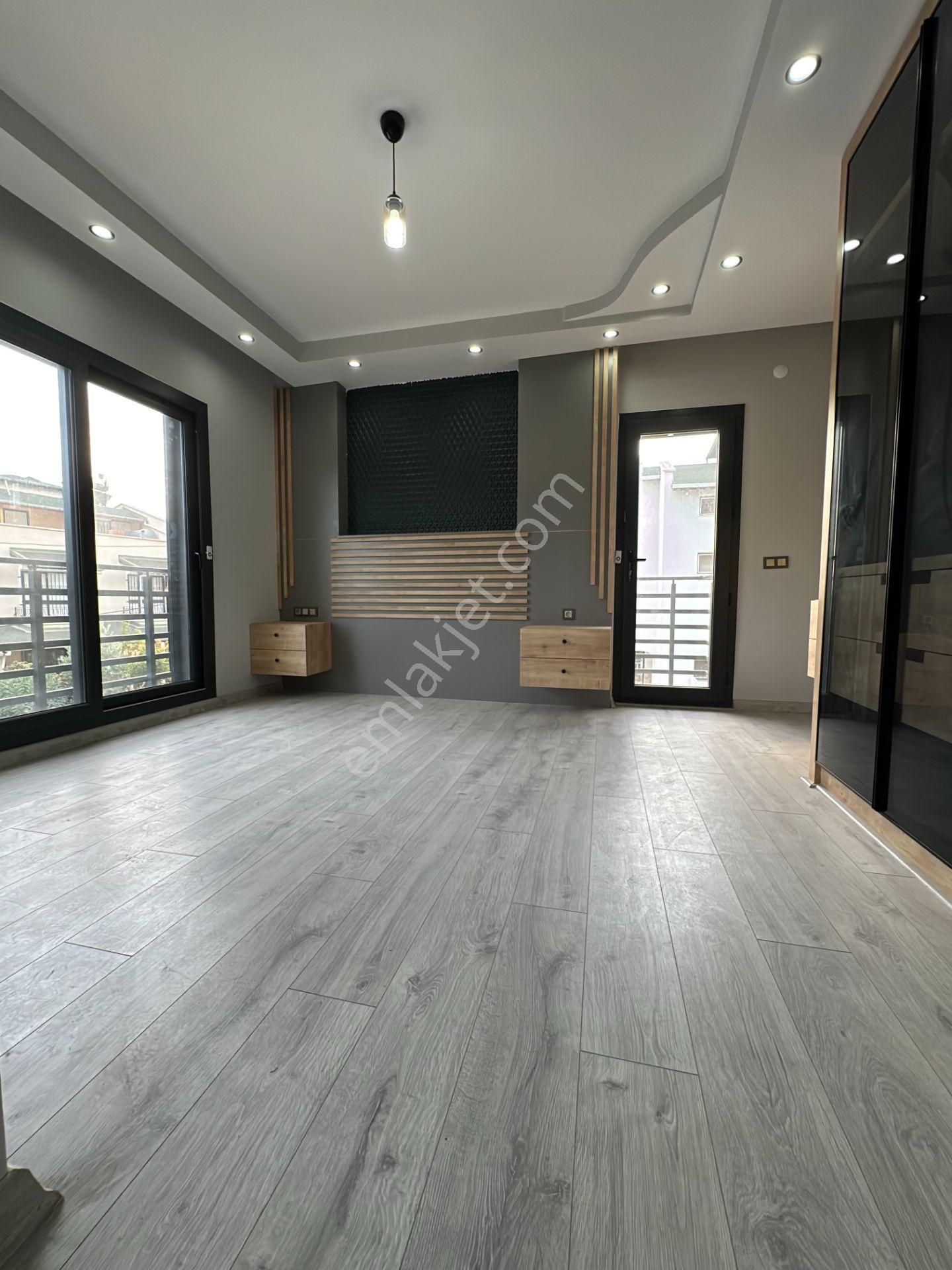 Altınkumda Denize 300 Metre Köşebaşı Çift Cephe 4+1 Ayrı Mutfaklı Ultra Lüx Villa - Görsel 27