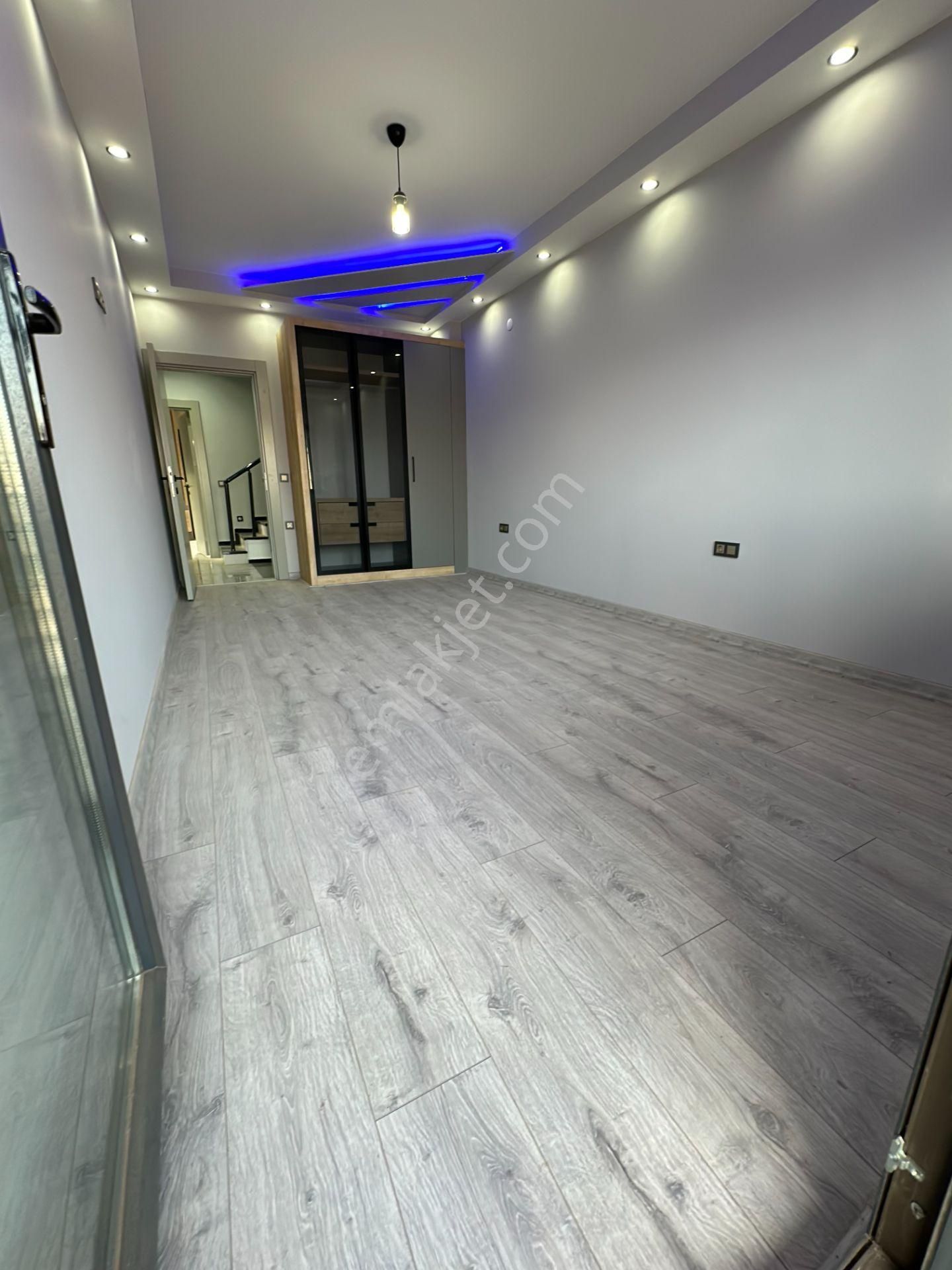 Altınkumda Denize 300 Metre Köşebaşı Çift Cephe 4+1 Ayrı Mutfaklı Ultra Lüx Villa - Görsel 20