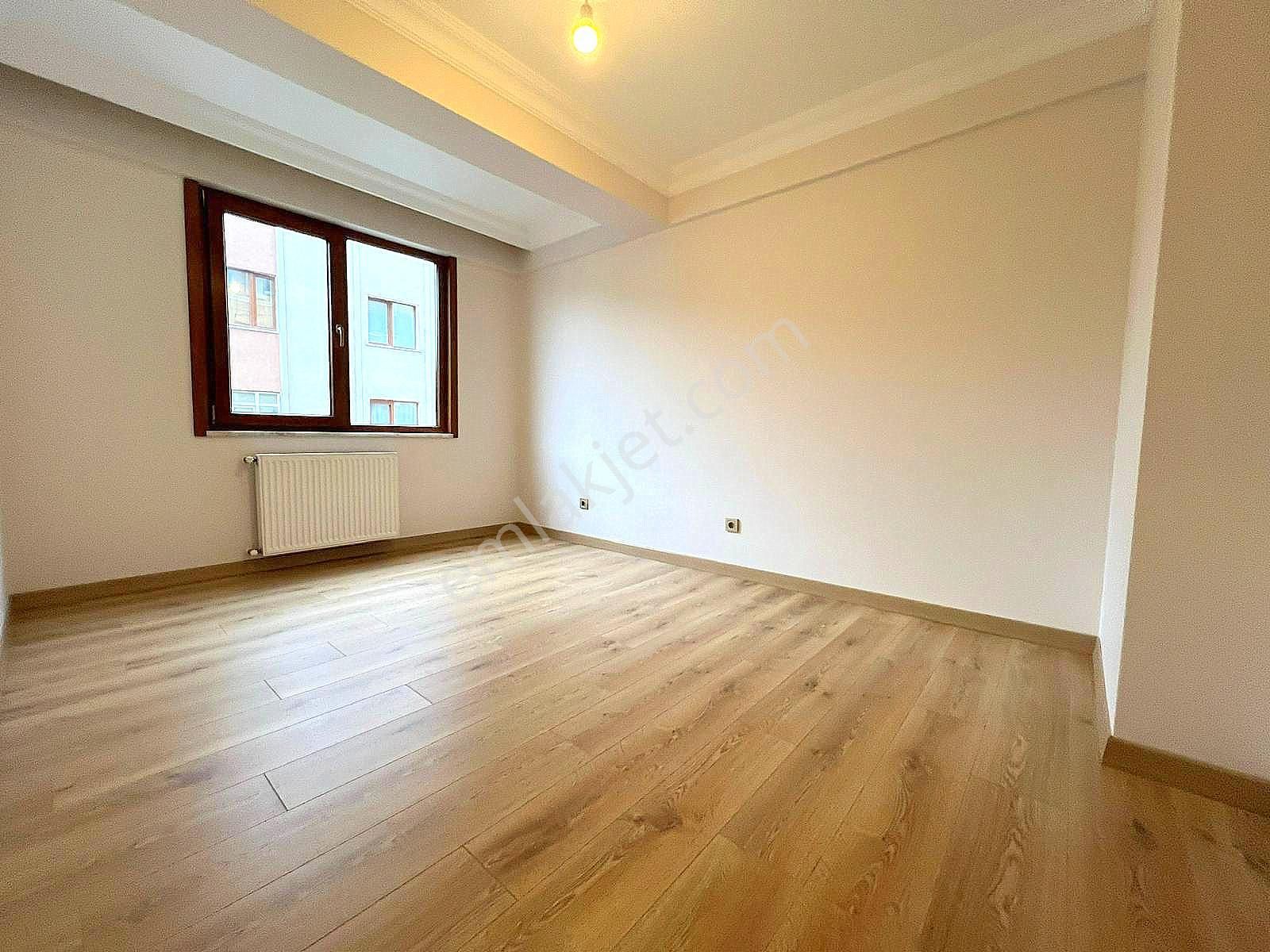 ▃birikim▃küçükyalı'da 3.katta 135m² Ön Cephe Lüks Yapılı Boş 3+1 - Görsel 20