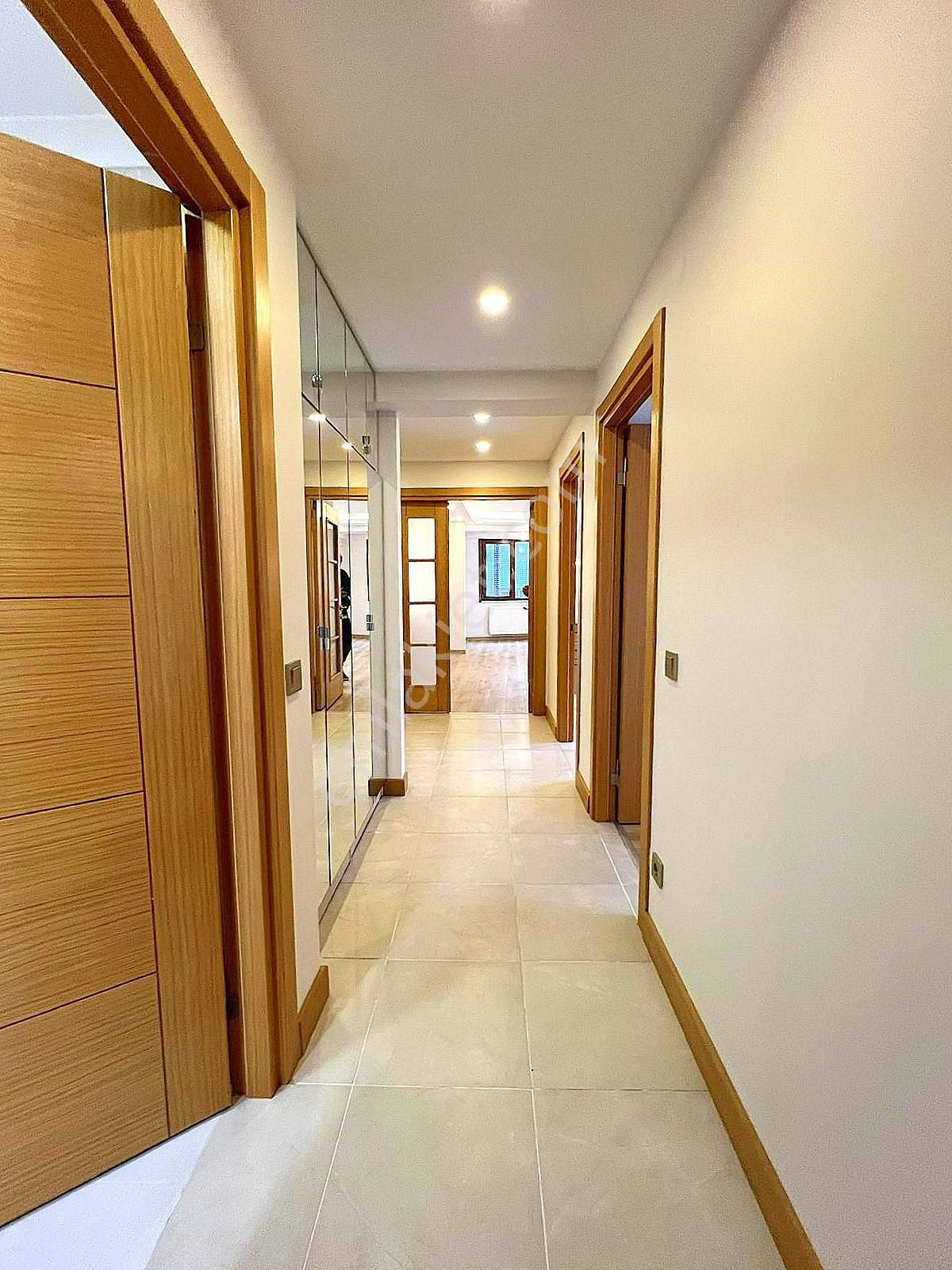 ▃birikim▃küçükyalı'da 3.katta 135m² Ön Cephe Lüks Yapılı Boş 3+1 - Görsel 15