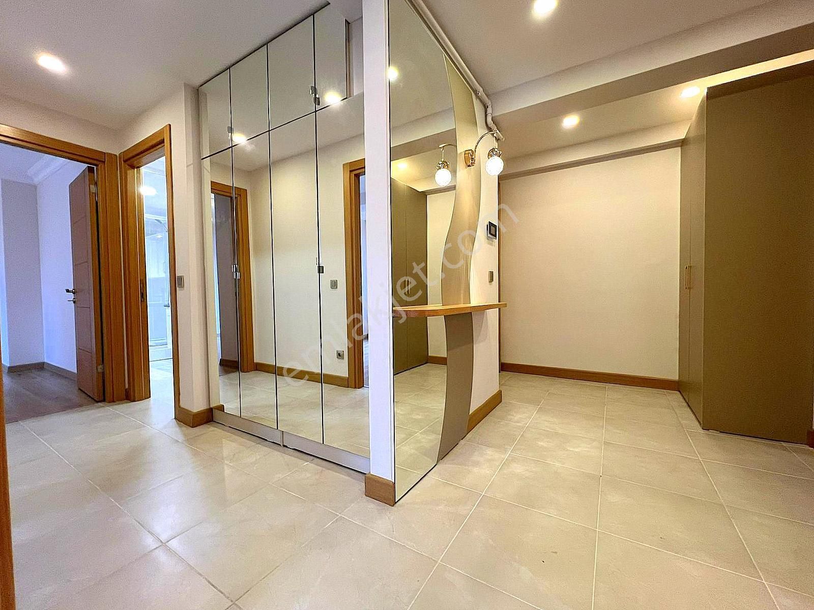 ▃birikim▃küçükyalı'da 3.katta 135m² Ön Cephe Lüks Yapılı Boş 3+1 - Görsel 24