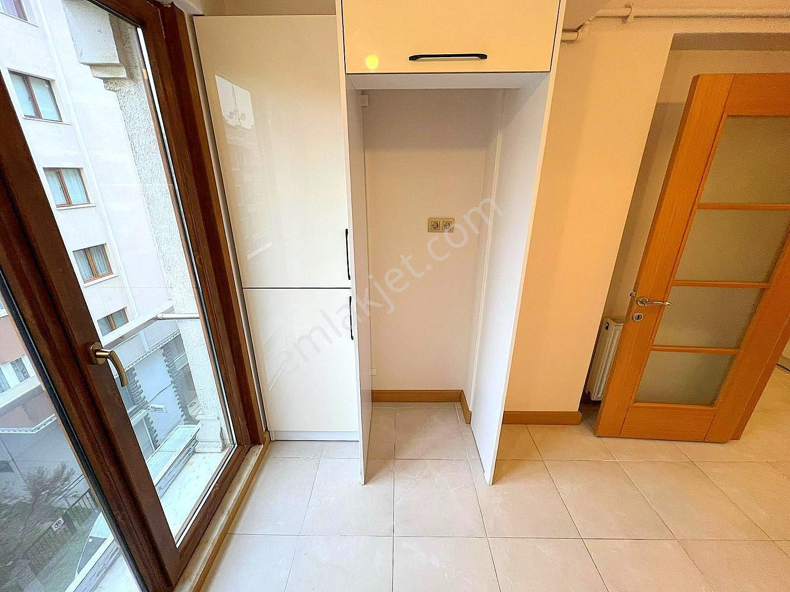 ▃birikim▃küçükyalı'da 3.katta 135m² Ön Cephe Lüks Yapılı Boş 3+1 - Görsel 12