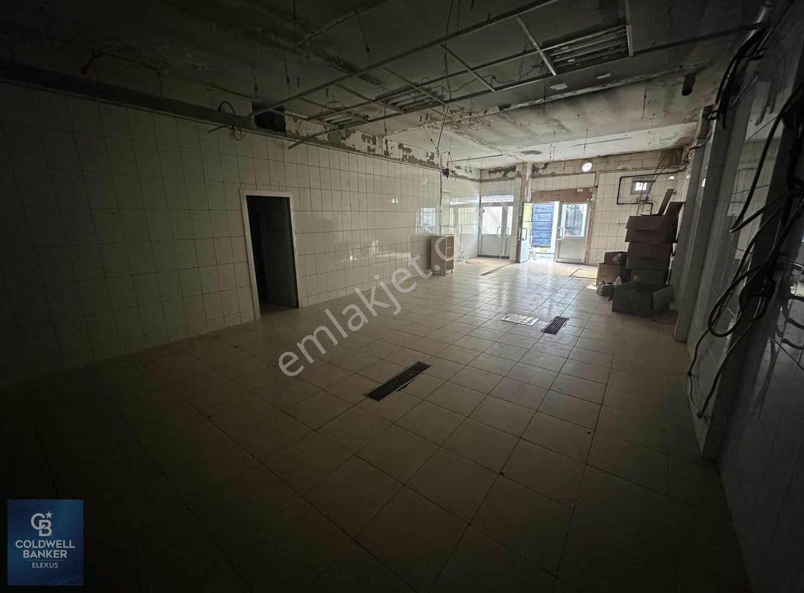 Gölcük Çarşı'da Yüksek Tavanlı Depo-imalathane Dükkan&mağaza - Görsel 3