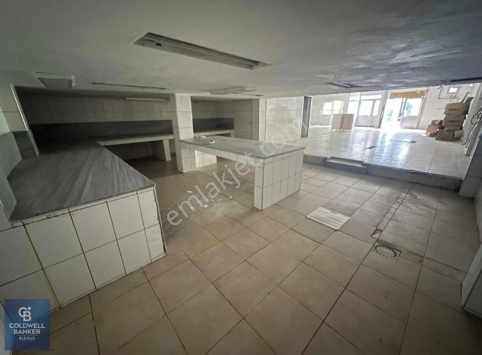 Gölcük Çarşı'da Yüksek Tavanlı Depo-imalathane Dükkan&mağaza - Görsel 11