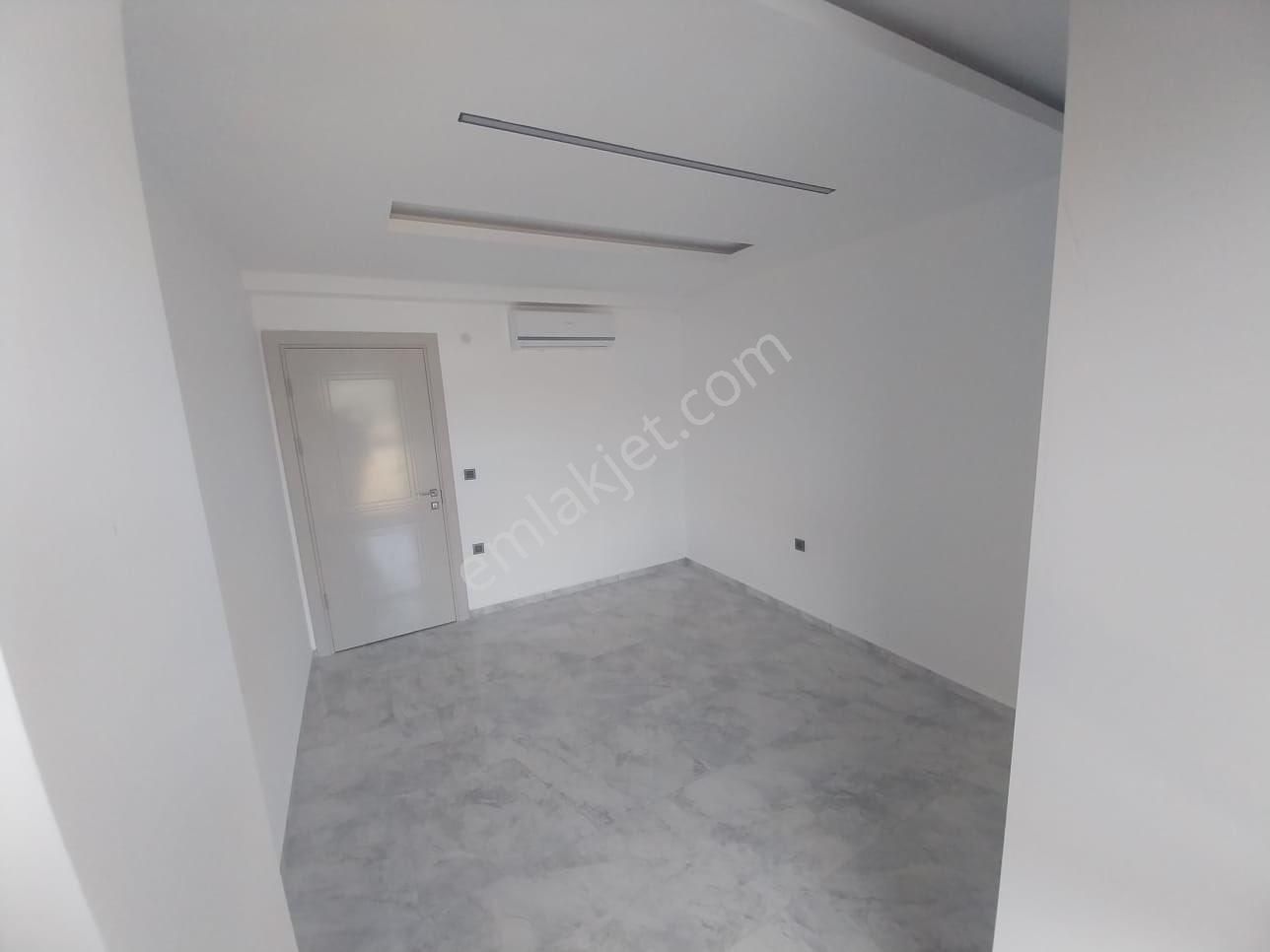 Davutlar'da Yolun Alt Tarafında Denize 800 Metre Mesafe'de 3+1 Lüks Satılık Villa - Görsel 10