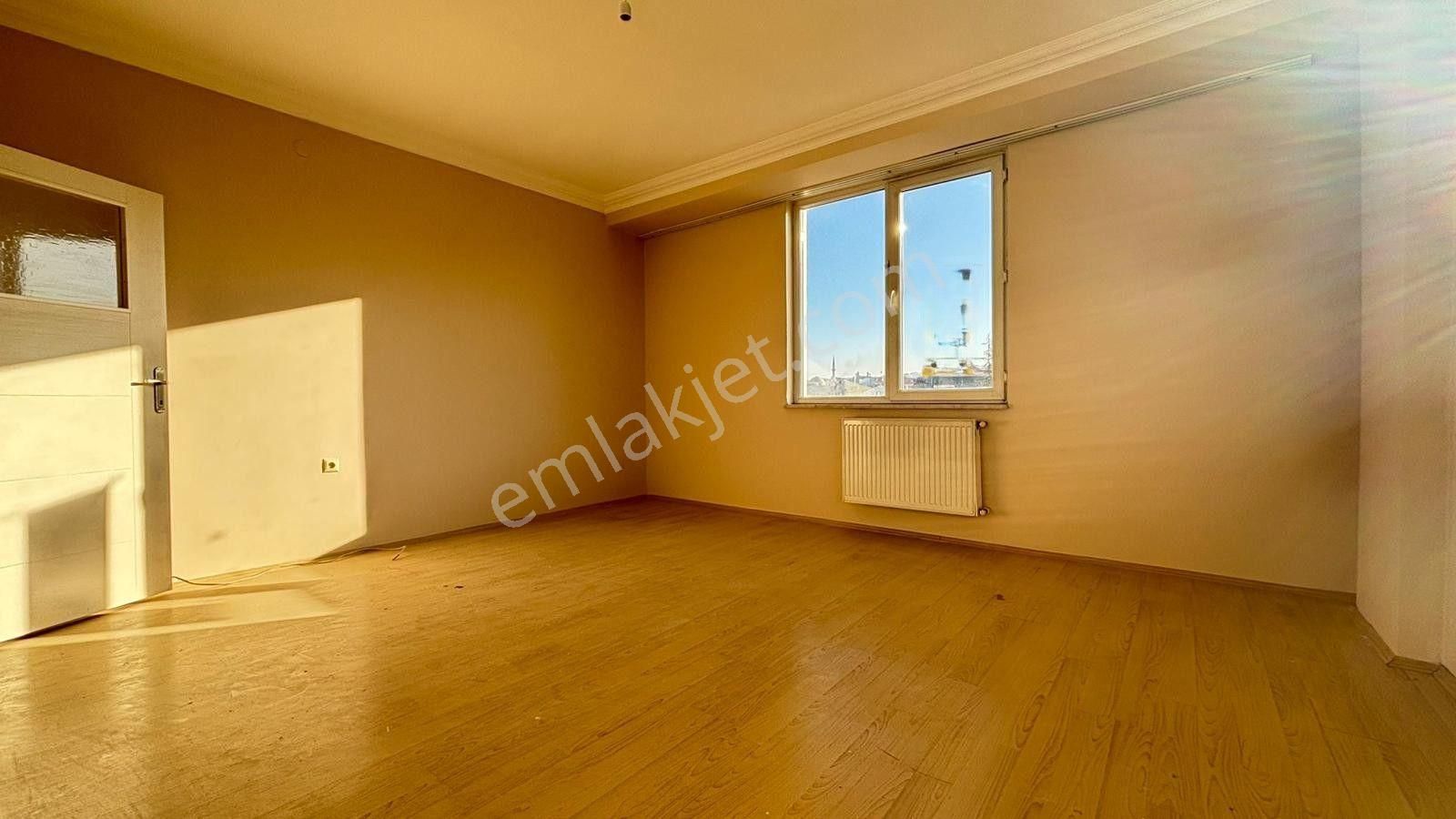 !! Recep Ümit Emlak'tan 71 Evler Mah. Balsu Bulvarı Üzerinde Kiralık Asansörlü 3+1 Ferah Daire Fç1 - Görsel 4