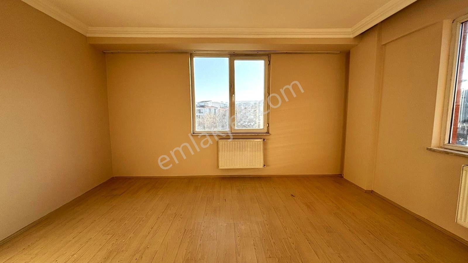 !! Recep Ümit Emlak'tan 71 Evler Mah. Balsu Bulvarı Üzerinde Kiralık Asansörlü 3+1 Ferah Daire Fç1 - Görsel 2