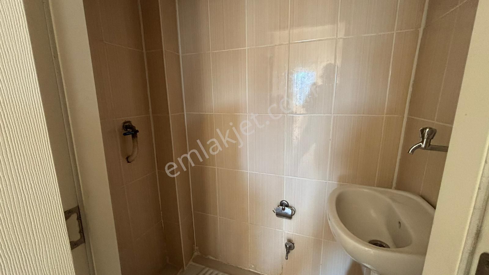 !! Recep Ümit Emlak'tan 71 Evler Mah. Balsu Bulvarı Üzerinde Kiralık Asansörlü 3+1 Ferah Daire Fç1 - Görsel 32