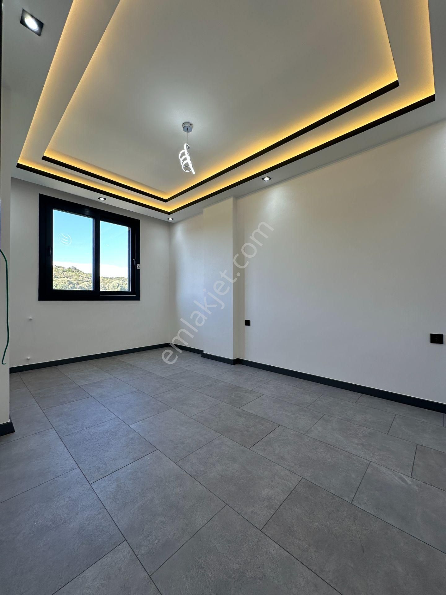 Villacı Onur'dan Fırsat Fiyata Satılık 3+1 Müstakil Havuzlu Lüx Villa - Görsel 23