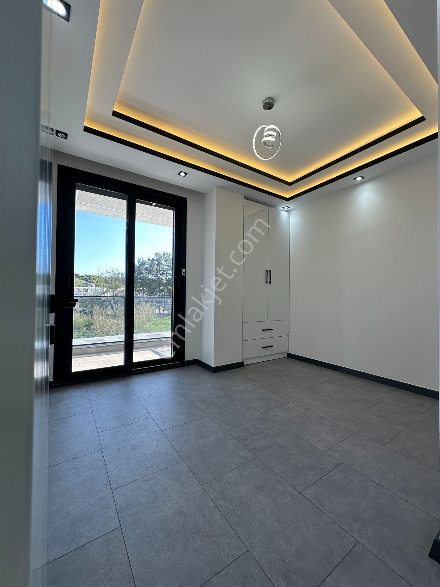 Villacı Onur'dan Fırsat Fiyata Satılık 3+1 Müstakil Havuzlu Lüx Villa - Görsel 25