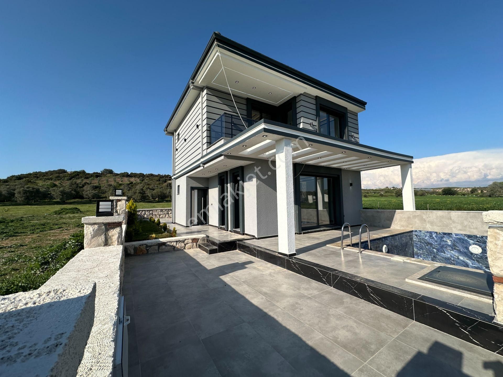 Villacı Onur'dan Fırsat Fiyata Satılık 3+1 Müstakil Havuzlu Lüx Villa - Görsel 3