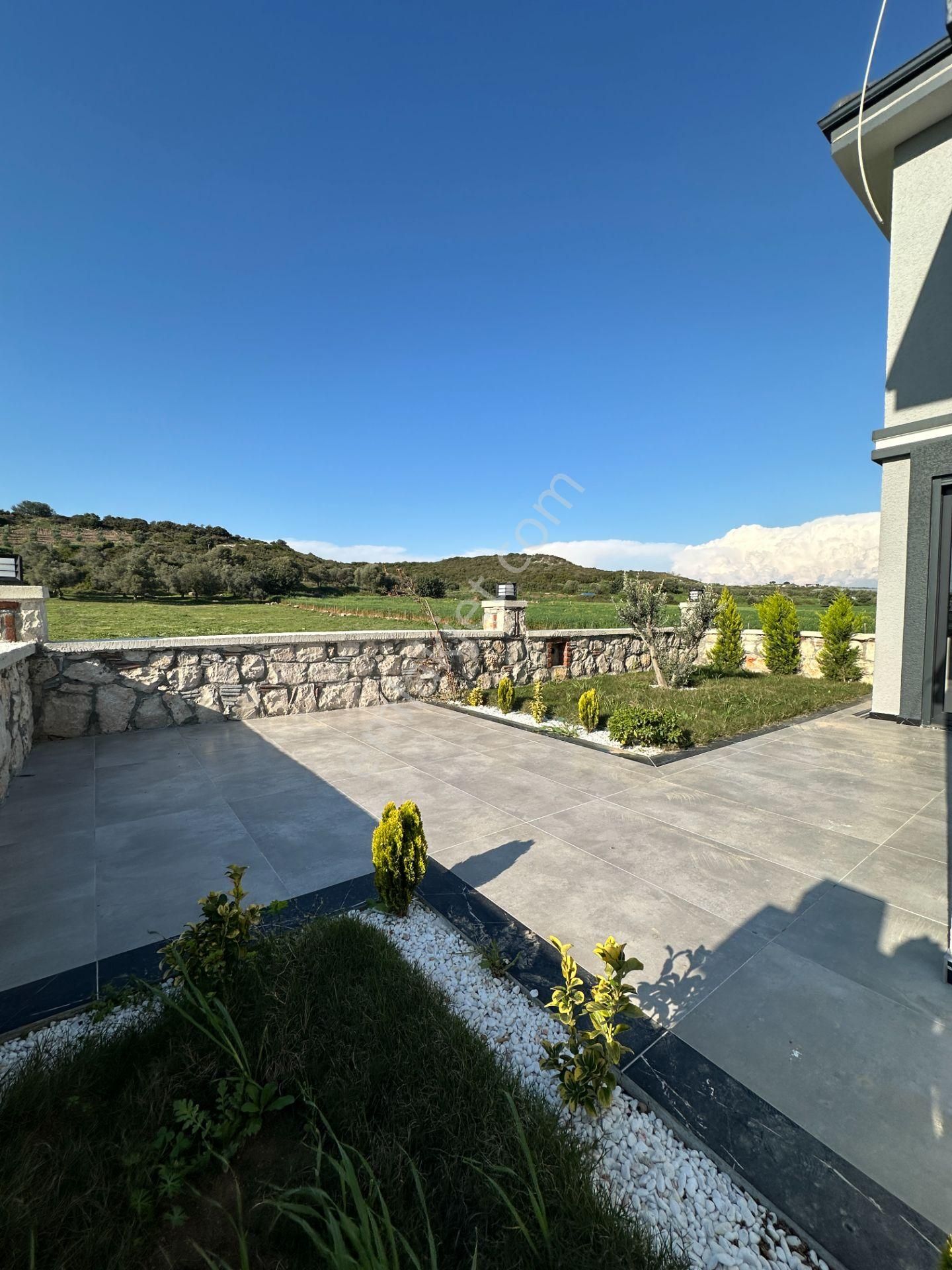 Villacı Onur'dan Fırsat Fiyata Satılık 3+1 Müstakil Havuzlu Lüx Villa - Görsel 9