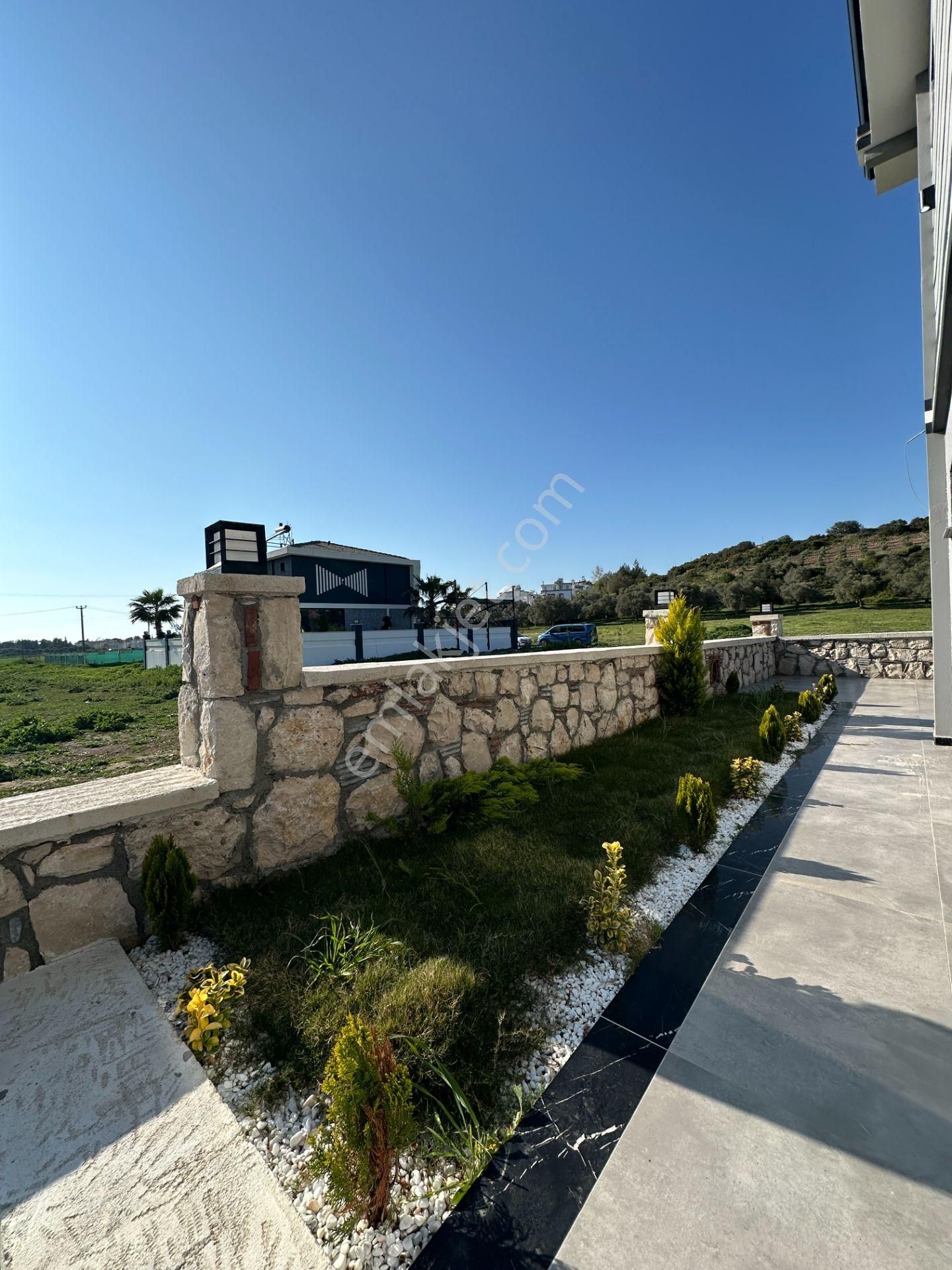 Villacı Onur'dan Fırsat Fiyata Satılık 3+1 Müstakil Havuzlu Lüx Villa - Görsel 7