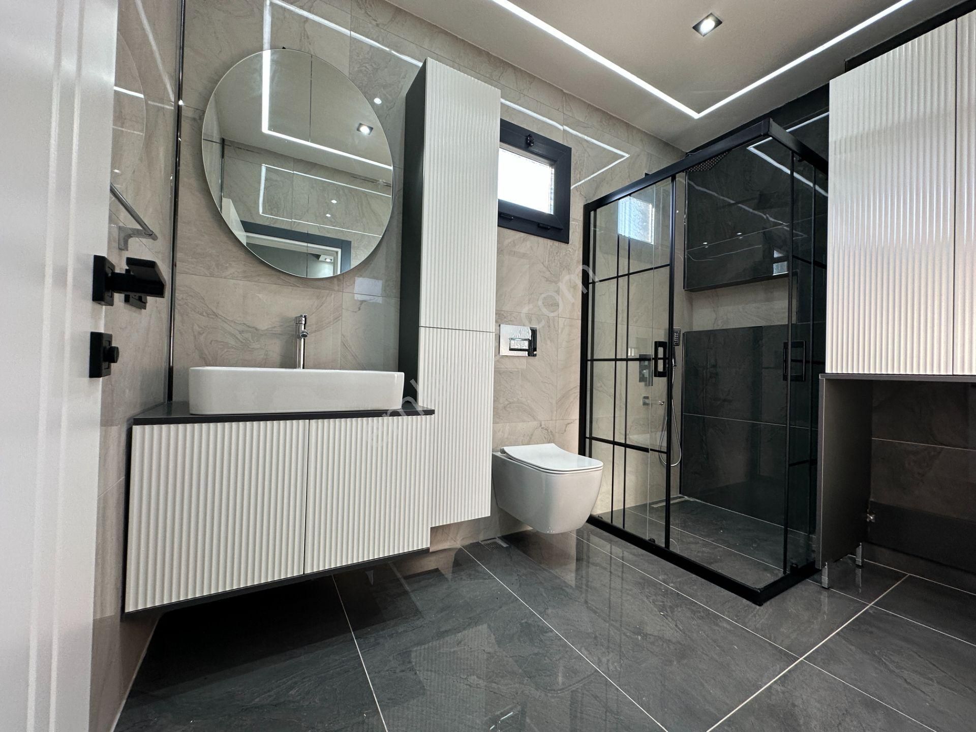 Villacı Onur'dan Fırsat Fiyata Satılık 3+1 Müstakil Havuzlu Lüx Villa - Görsel 28