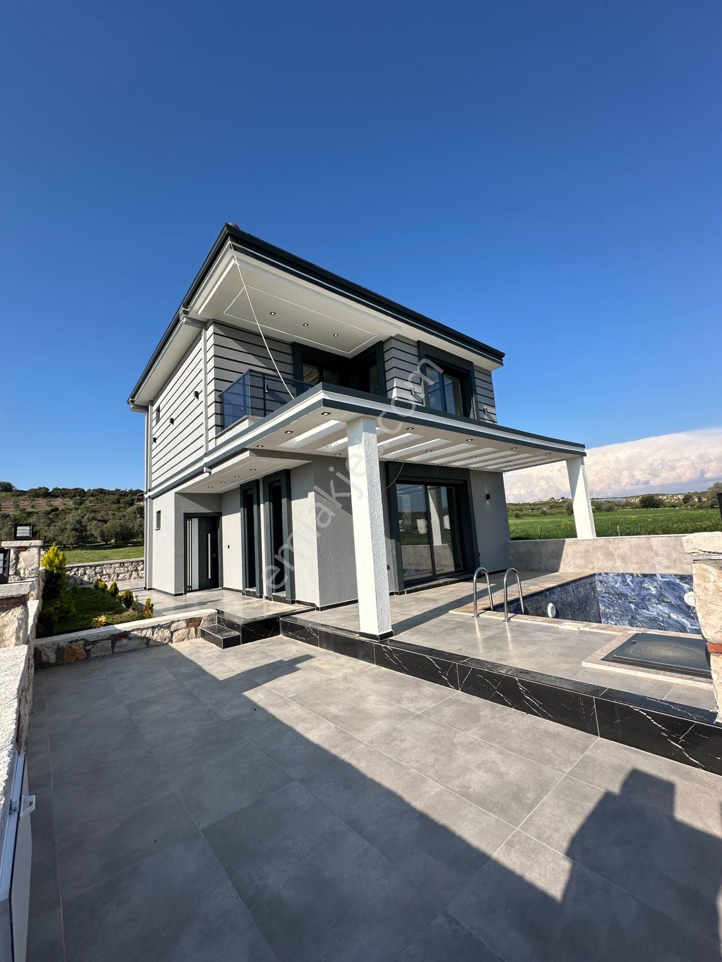 Villacı Onur'dan Fırsat Fiyata Satılık 3+1 Müstakil Havuzlu Lüx Villa - Görsel 4