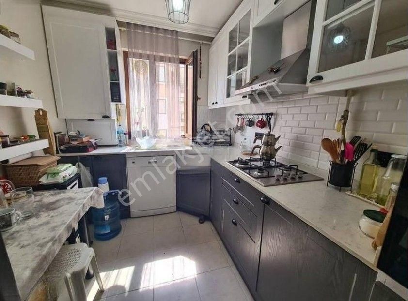 Kadıköy 19 Mayıs İnönü Caddesinde Genç Binada İskanlı 3+1 Satılık Daire - Görsel 4