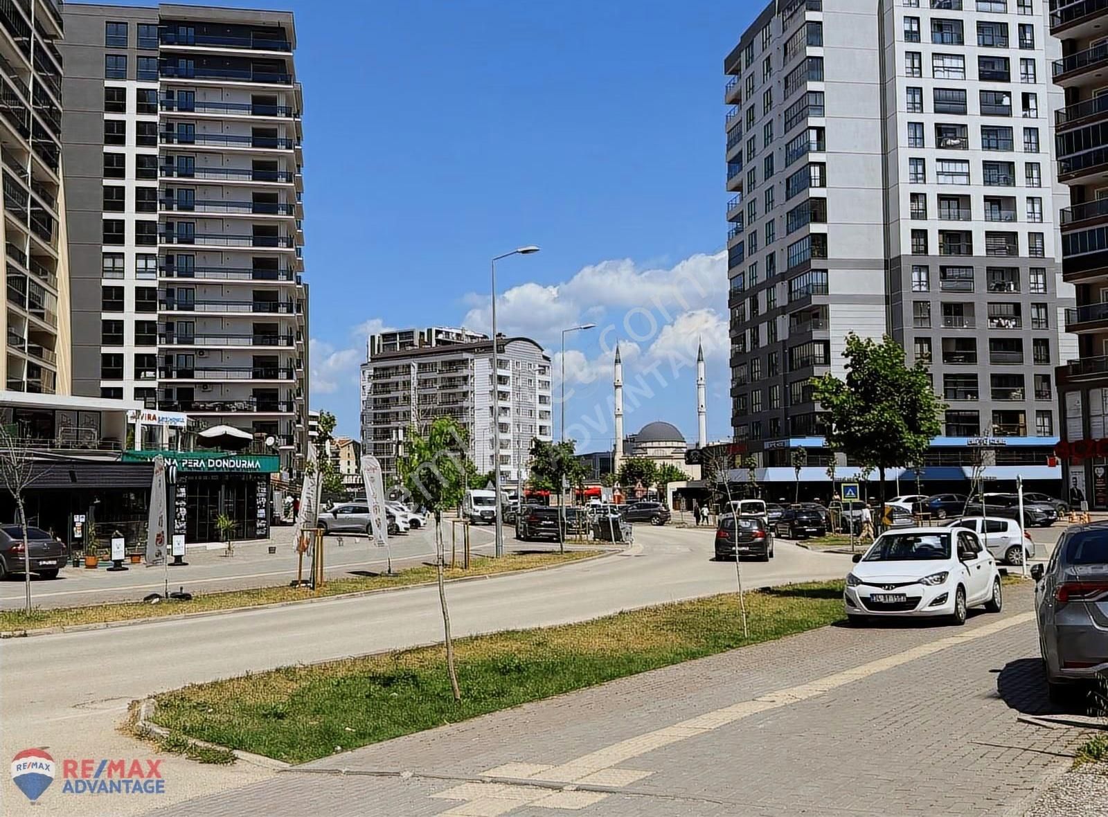 Remax Advantage'dan 23 Nisan'da 1+1 Eşyalı Satılık Daire - Görsel 2