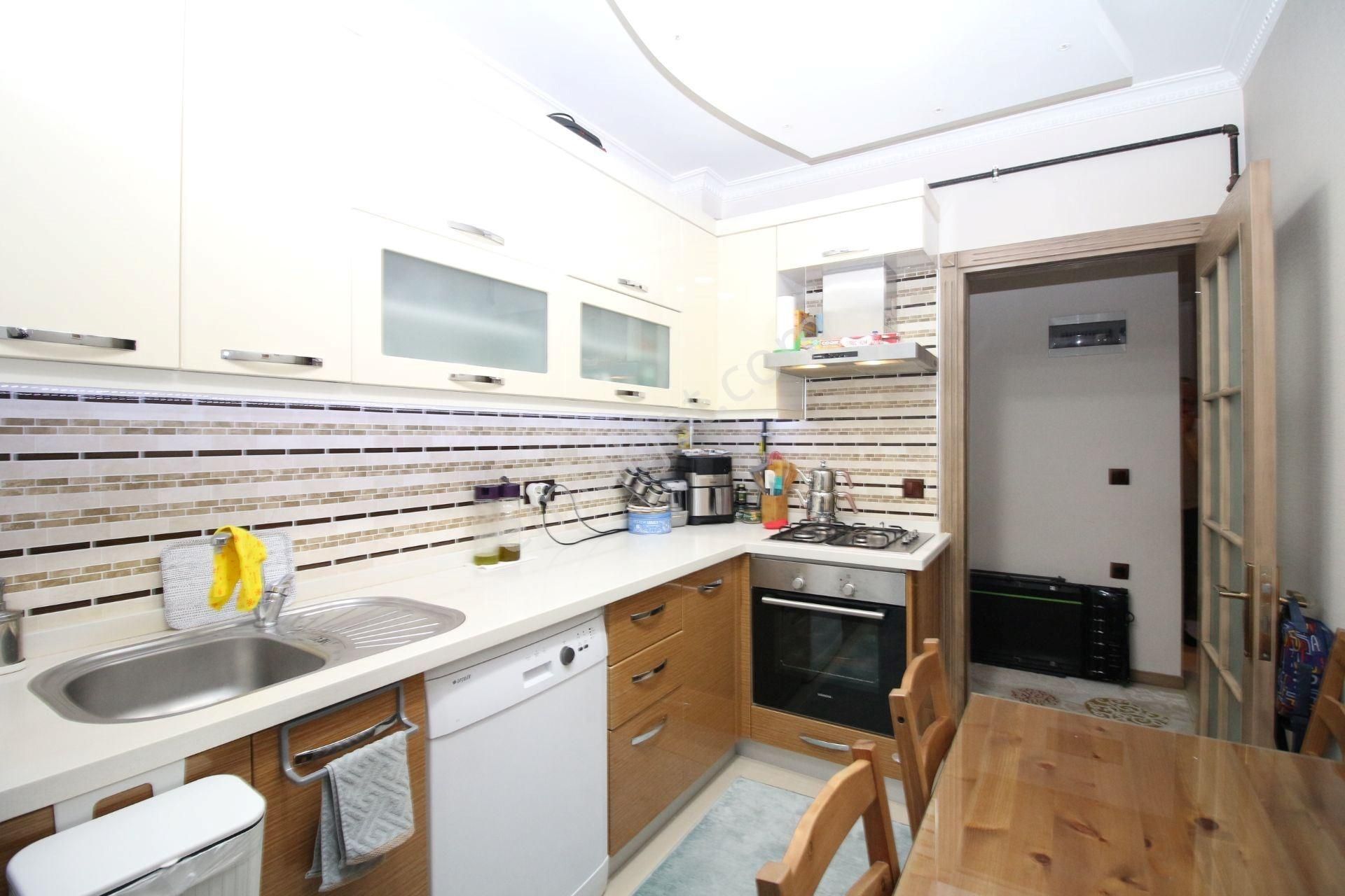 Genç Binada Asansörlü Otoparklı Doğalgazlı - Görsel 14