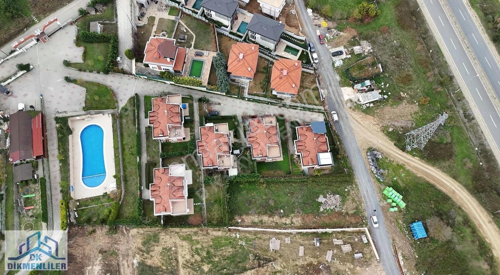 Dk Gym'den Ortak Havuzlu Sitede Müstakil Bahçeli 5+2 Villa - Görsel 8