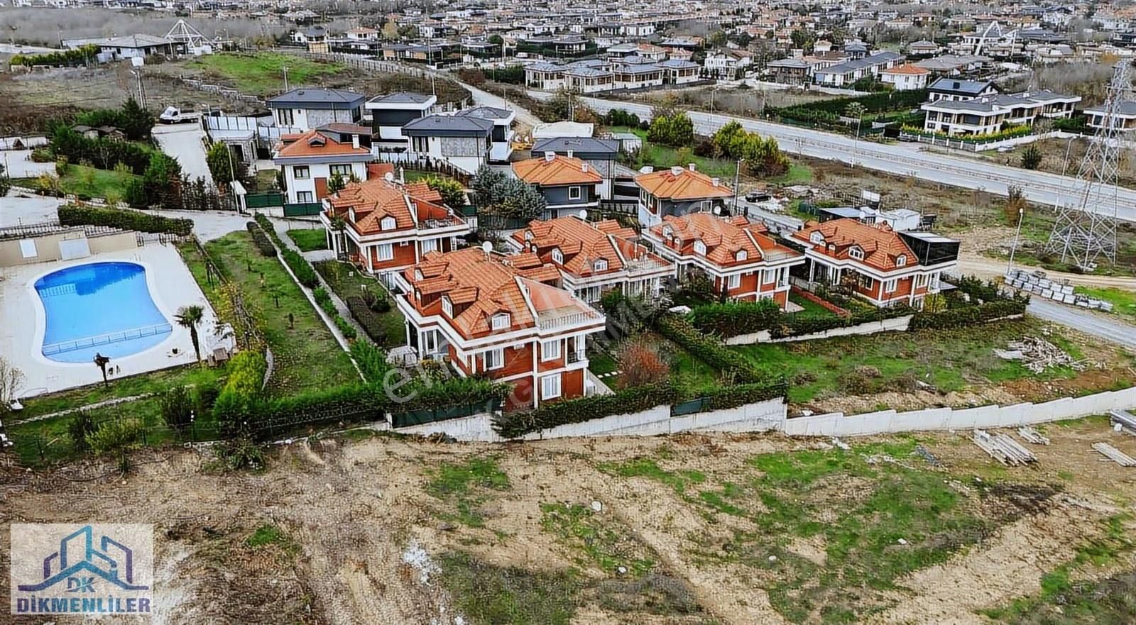 Dk Gym'den Ortak Havuzlu Sitede Müstakil Bahçeli 5+2 Villa - Görsel 19