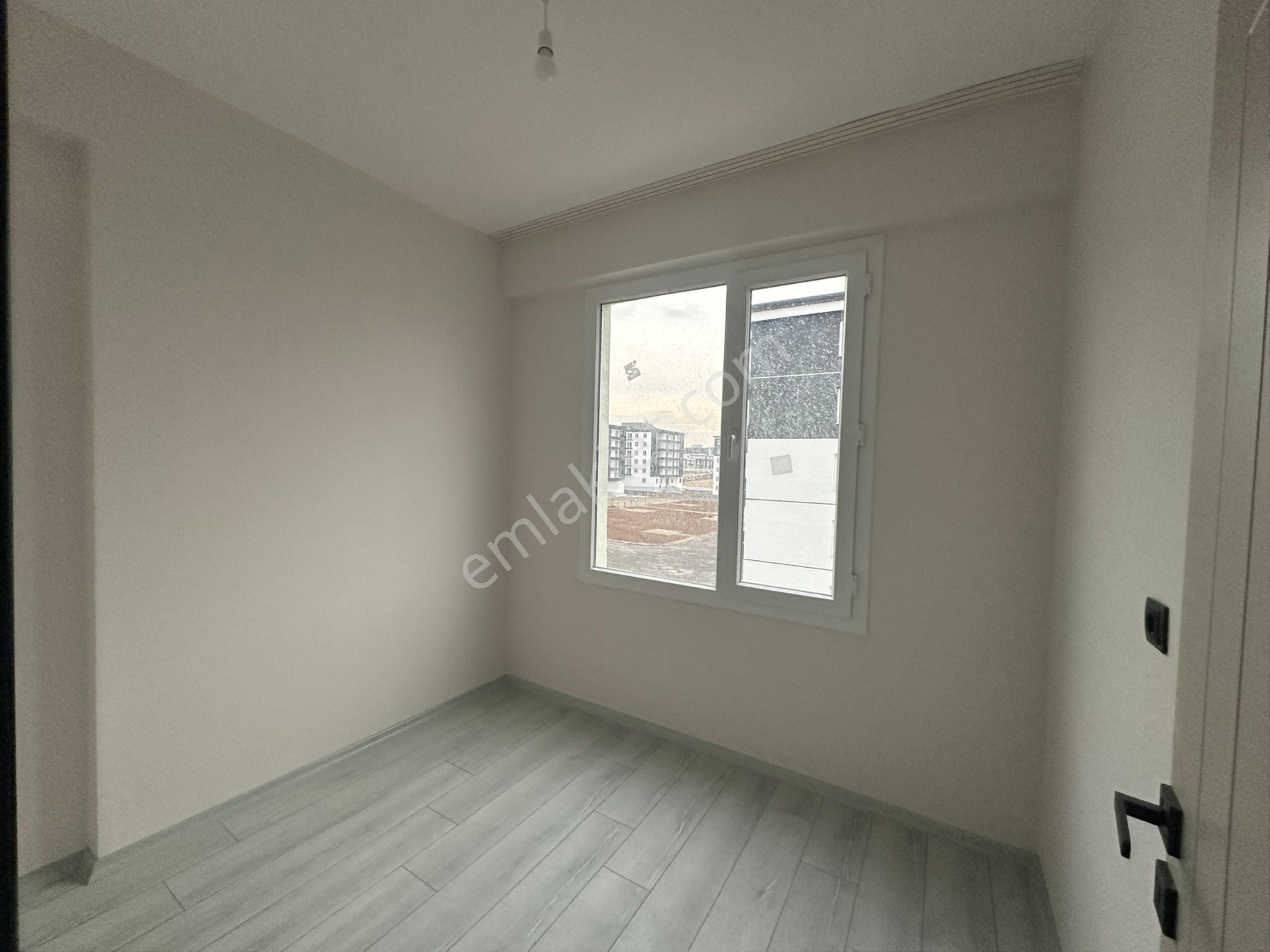 Yeni Şehir Hastanesi Arkası Stadyum Civarı Kiralık Daire - Görsel 11