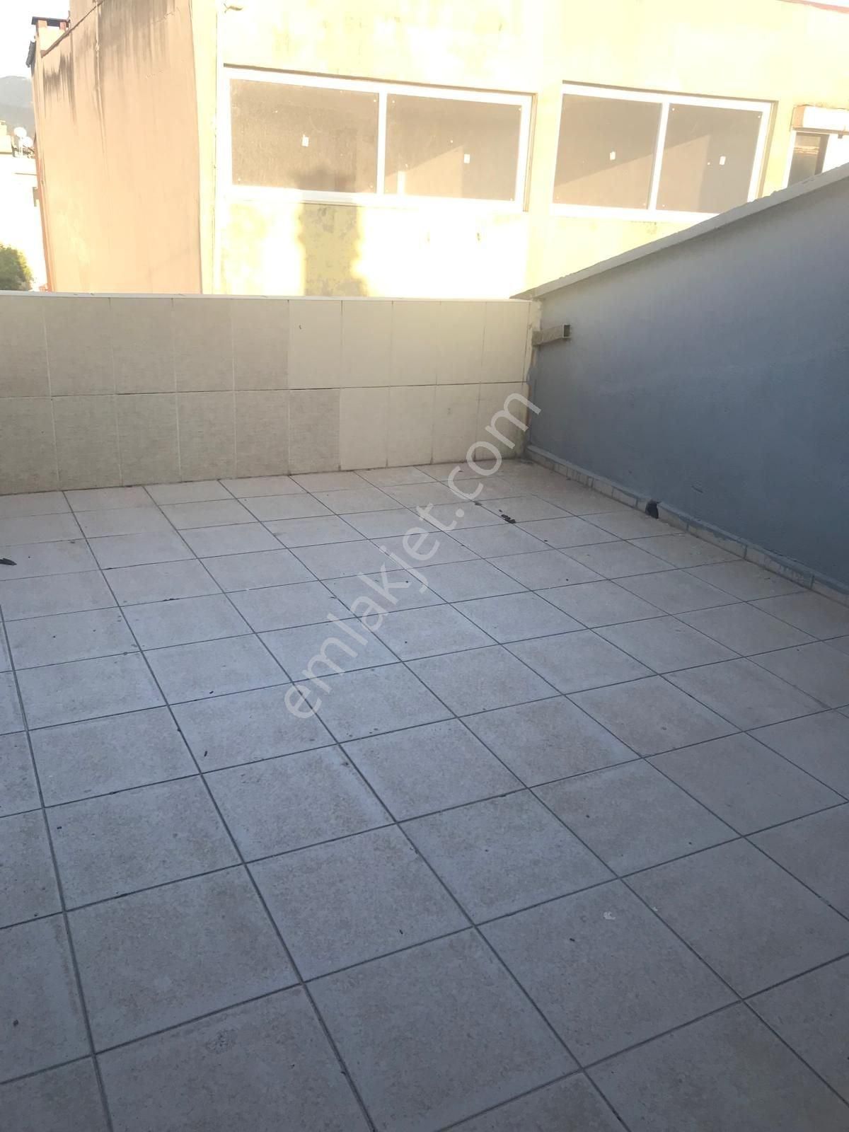 Milas Merkezde 1+1 Merkezi Sistem Kaloriferli Eşyalı Daire - Görsel 10