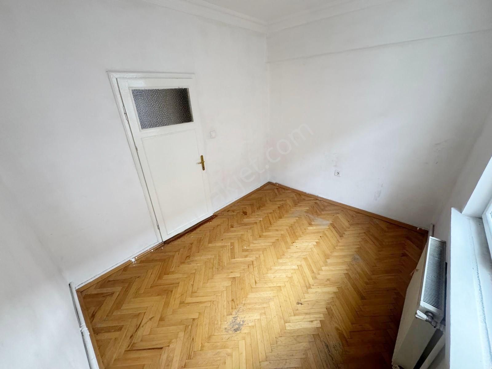 Şehir Has. Yakını Cadde Üstü 3+1 Bağımsız Ortakat Ön Cephe Güney - Görsel 23