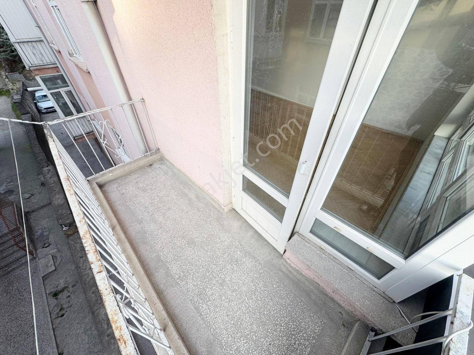 Şehir Has. Yakını Cadde Üstü 3+1 Bağımsız Ortakat Ön Cephe Güney - Görsel 8