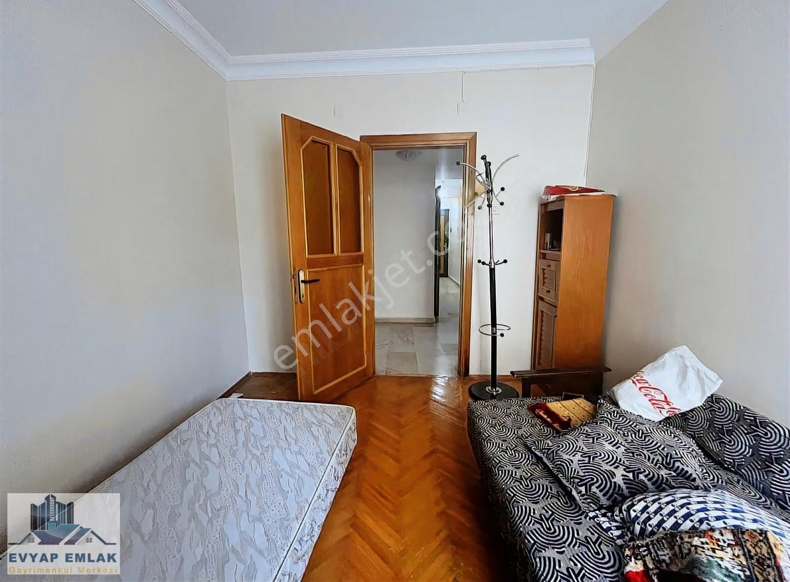 Asansörlü 26 Yıllık Binada 3+1 Köşe Daire - Görsel 9