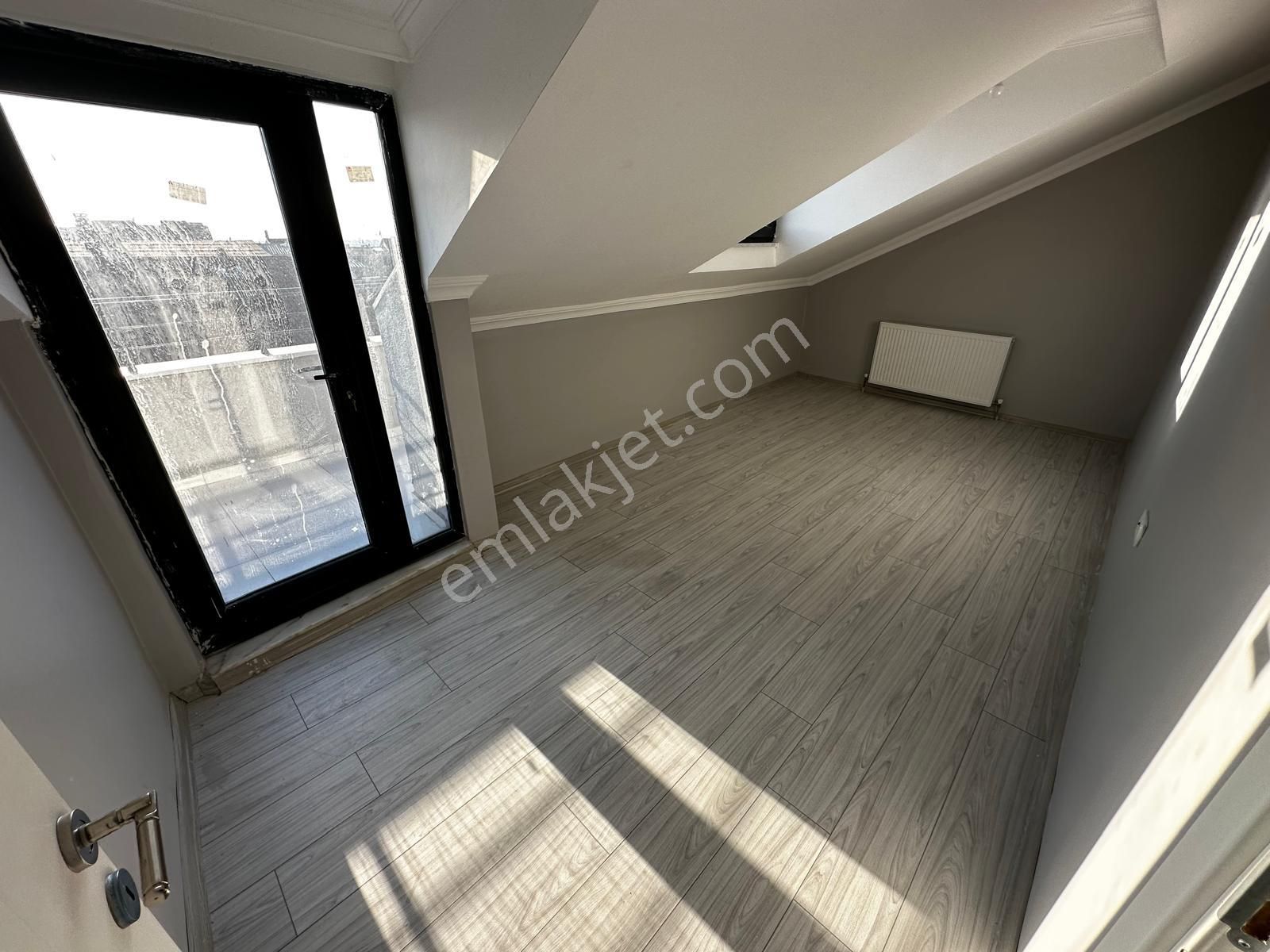 Üç Kardeşler'den Malkoçoğlu Mh 2+1 85m2 Sıfır Kiralık Çatıkatı - Görsel 3