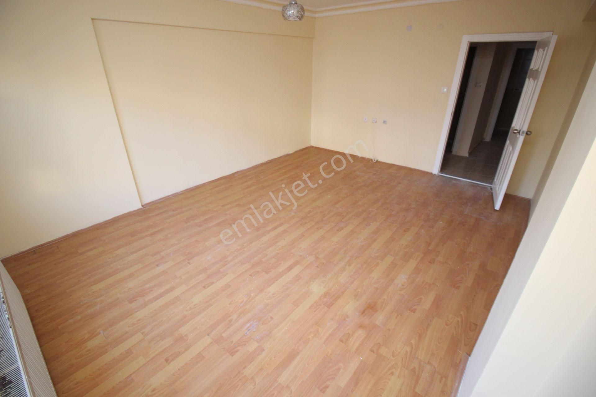 Emre Emlak'tan Piyade'de Katta Ön Cephe Balkonlu 3+1 Satılık Daire - Görsel 7