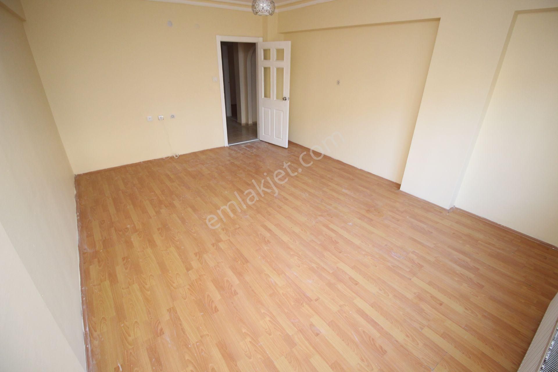 Emre Emlak'tan Piyade'de Katta Ön Cephe Balkonlu 3+1 Satılık Daire - Görsel 8