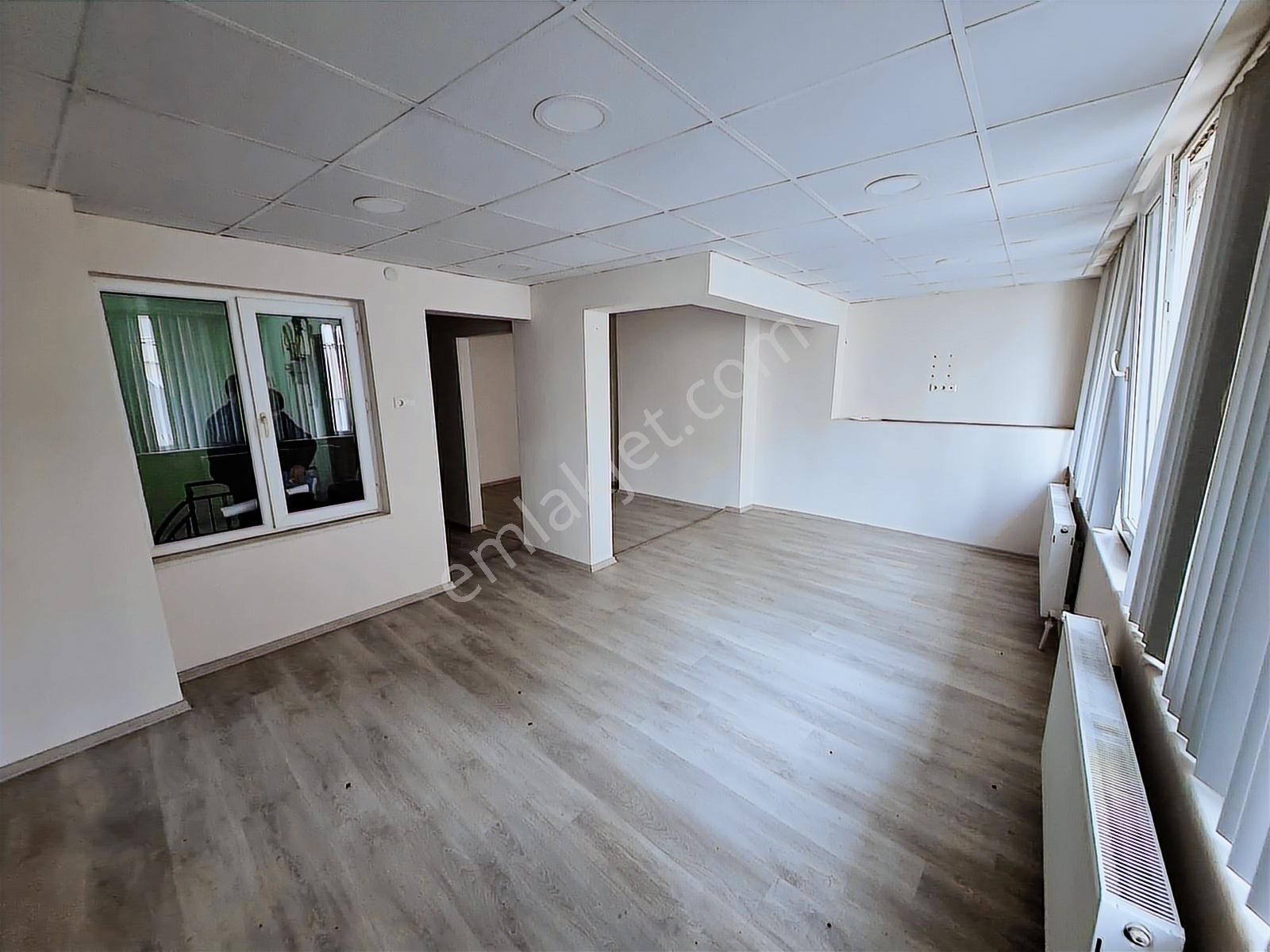 Hega İnvest Çarşı Merkezde Arakat Kiralık İşyeri Ofis - Görsel 8