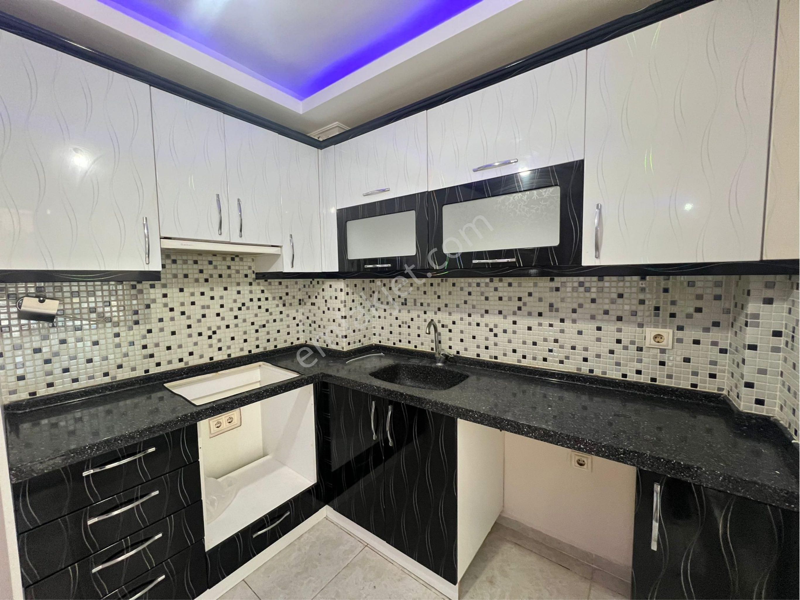 Yeşilyurt Osman Kibar Yakını 2+1 Arakat Oturuma Hazır Satılık - Görsel 7