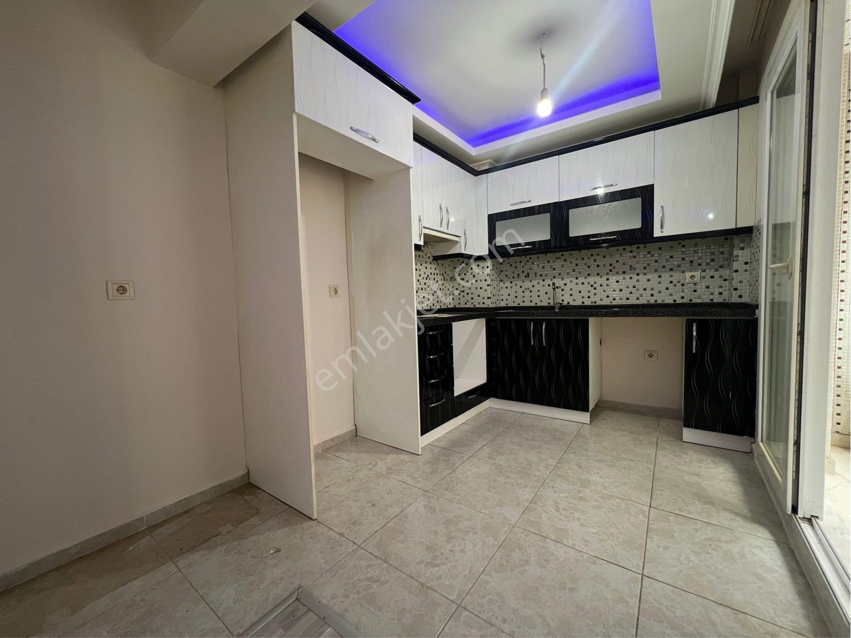 Yeşilyurt Osman Kibar Yakını 2+1 Arakat Oturuma Hazır Satılık - Görsel 6