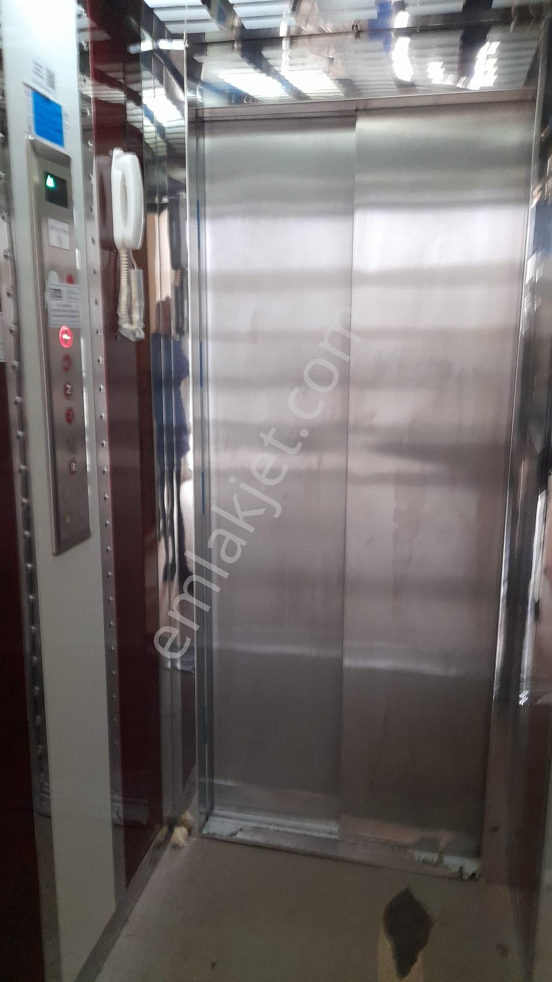 Gundogdu Vergı Daıresı Yanı Ara Kat Kıralık 3+1 Daıre - Görsel 31