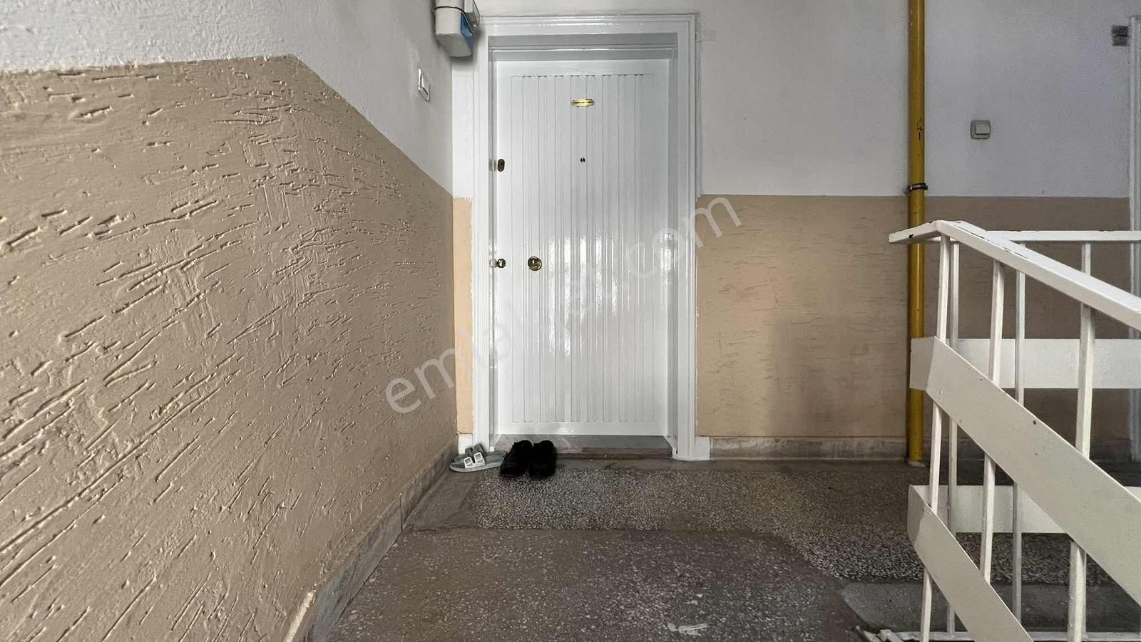 Konal | Ana Cadde Üzeri Demetevler'de Masrafsız 3+1 Daire - Görsel 3