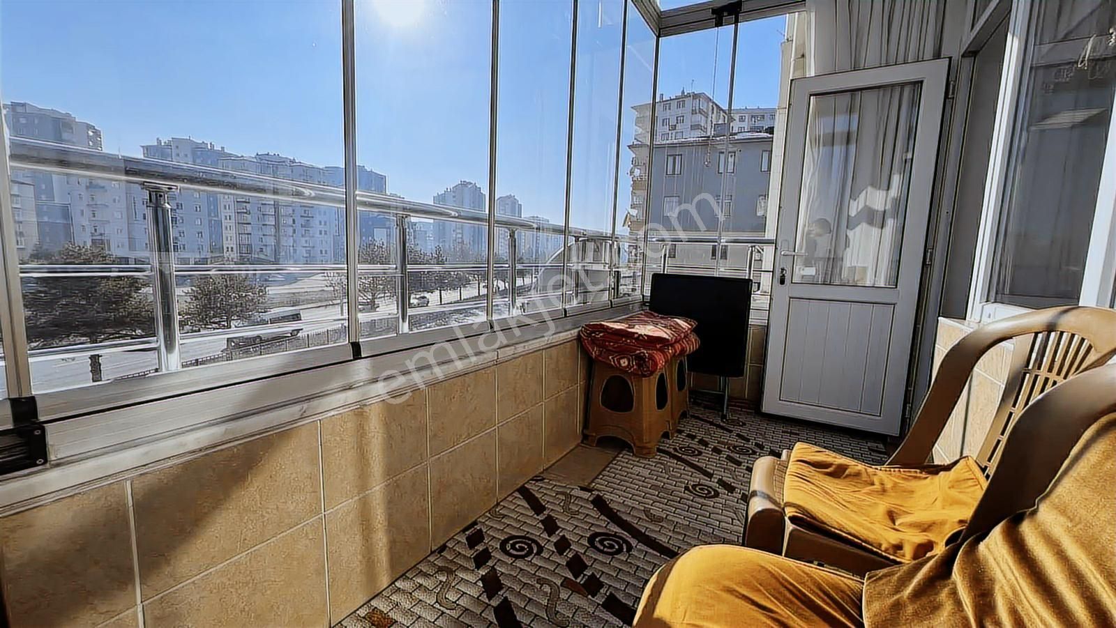 Konal | Ana Cadde Üzeri Demetevler'de Masrafsız 3+1 Daire - Görsel 10