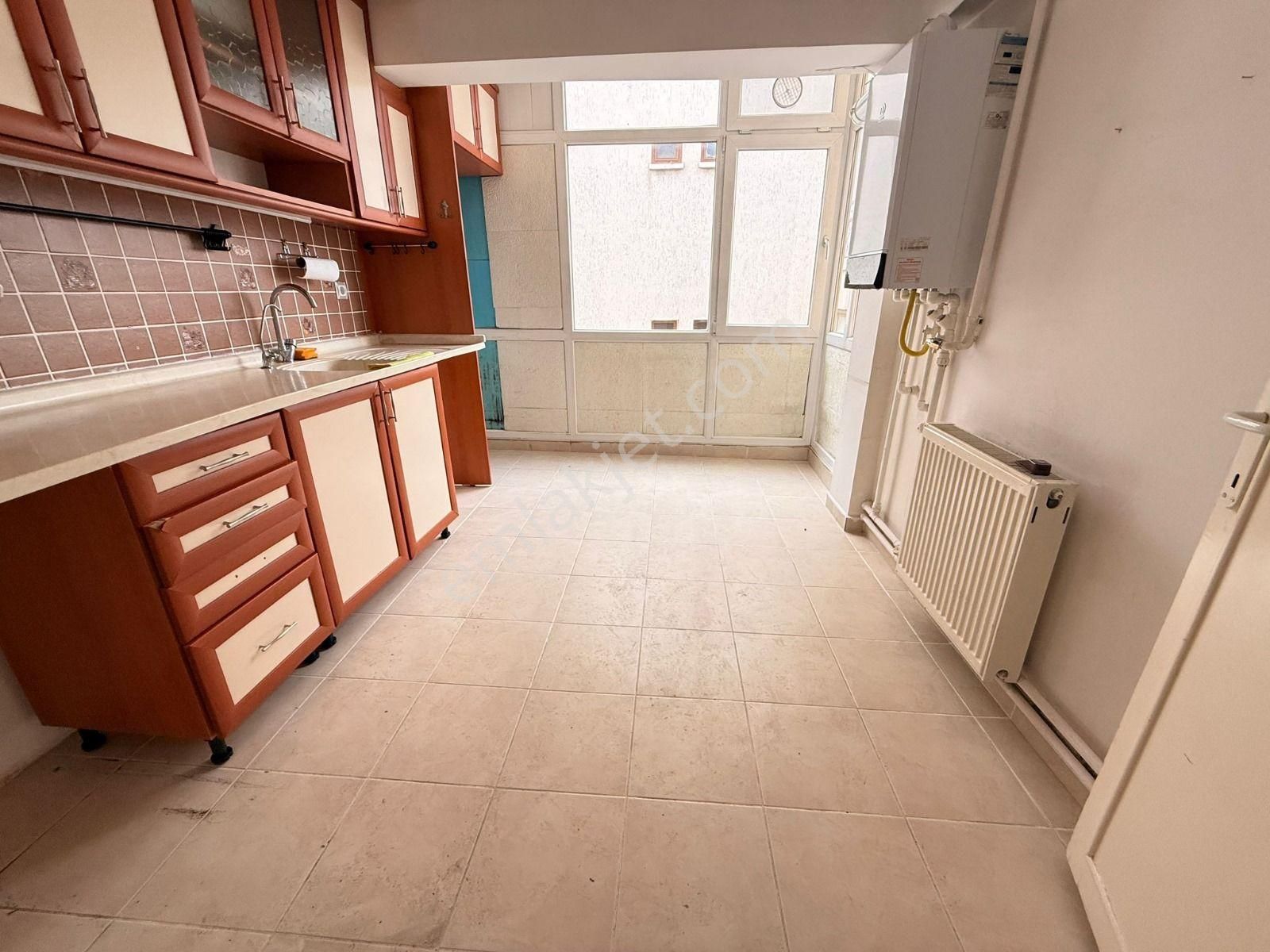 İncirli Mahallesi'nde Katta 3+1 Daire! - Görsel 3