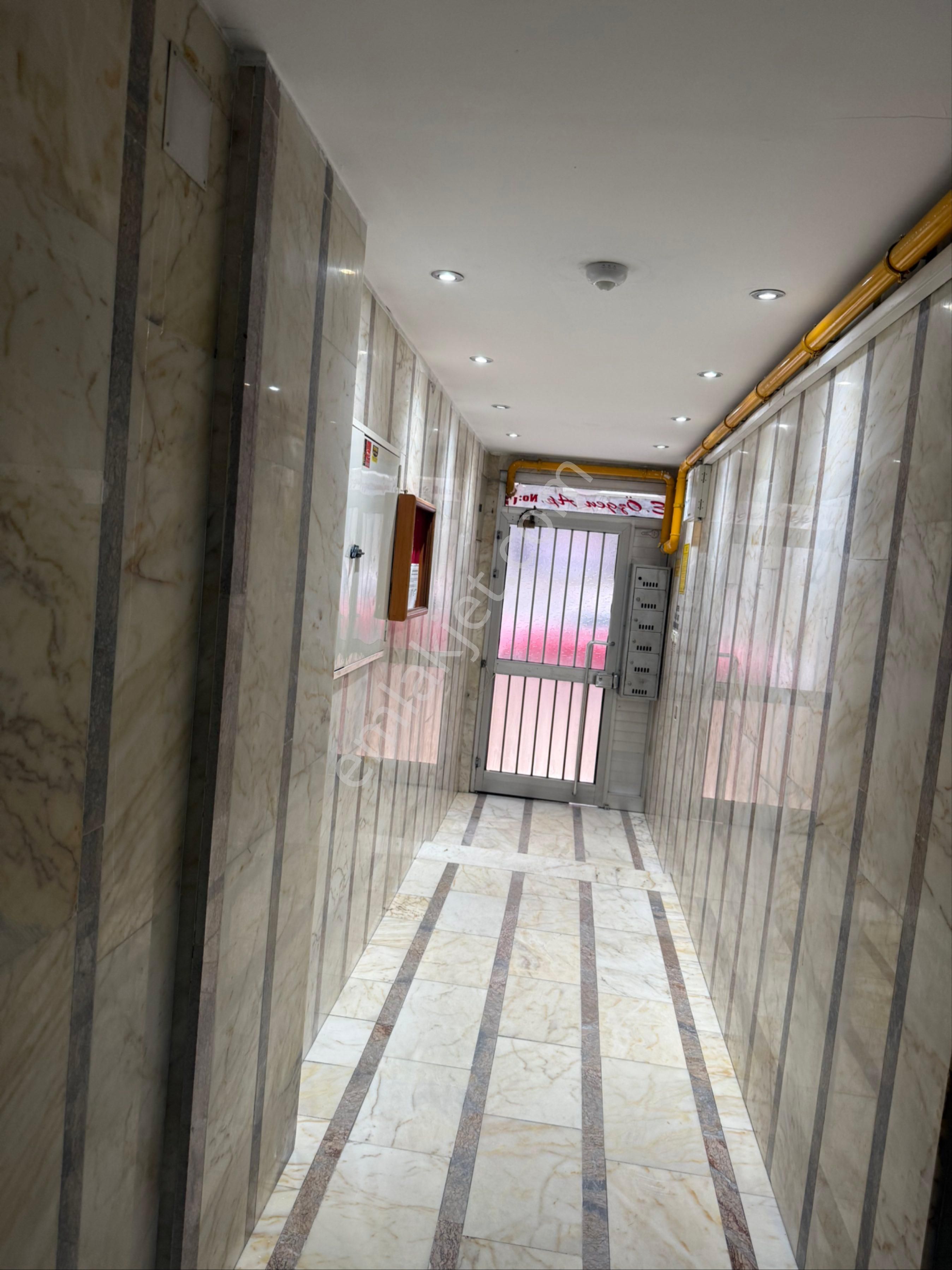 Ciftlik Mahallesinde Satılık Temiz Daire - Görsel 5