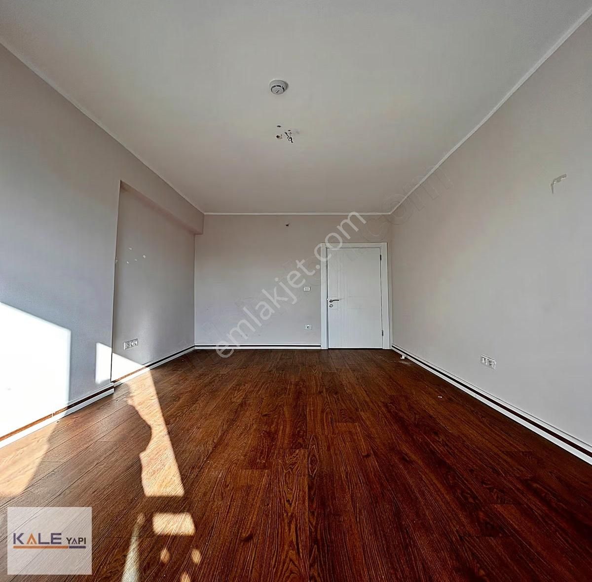 Bahçeşehir Lokasyonlu 1+1 Satılık Fırsat Daire - Görsel 21