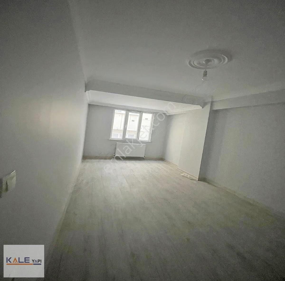 Cumhurıyet Meydanda Sıfır 3-1 Satılık Arakat - Görsel 4