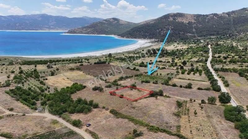 Full Göl Manzaralı 982 Mt2 Yerimiz Satılıktır.