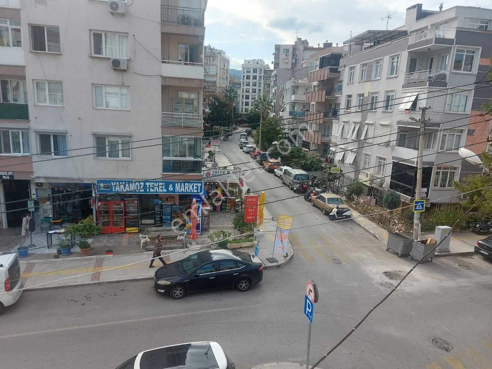 İzmirspor Metrosuna Yakın 3+1 Kiralık Daire - Görsel 3