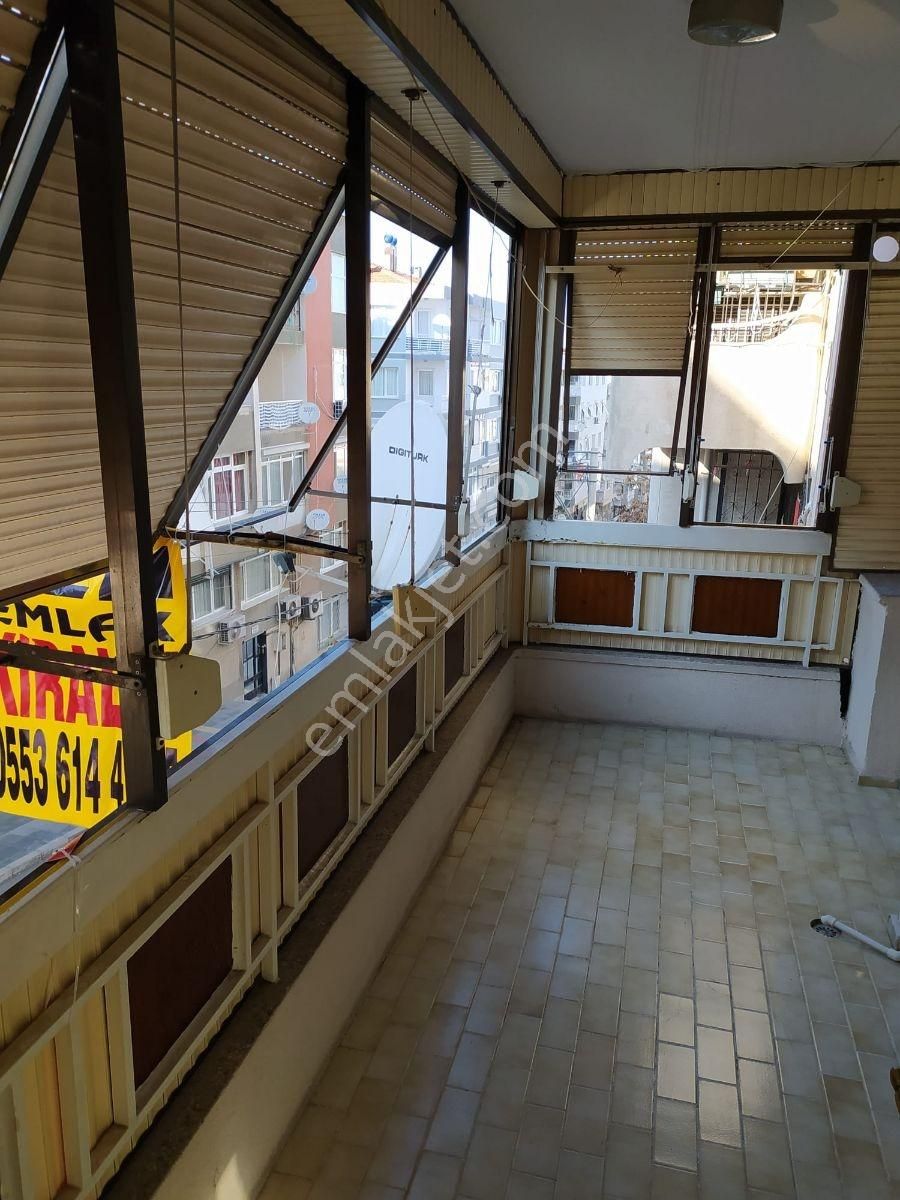 İzmirspor Metrosuna Yakın 3+1 Kiralık Daire - Görsel 24