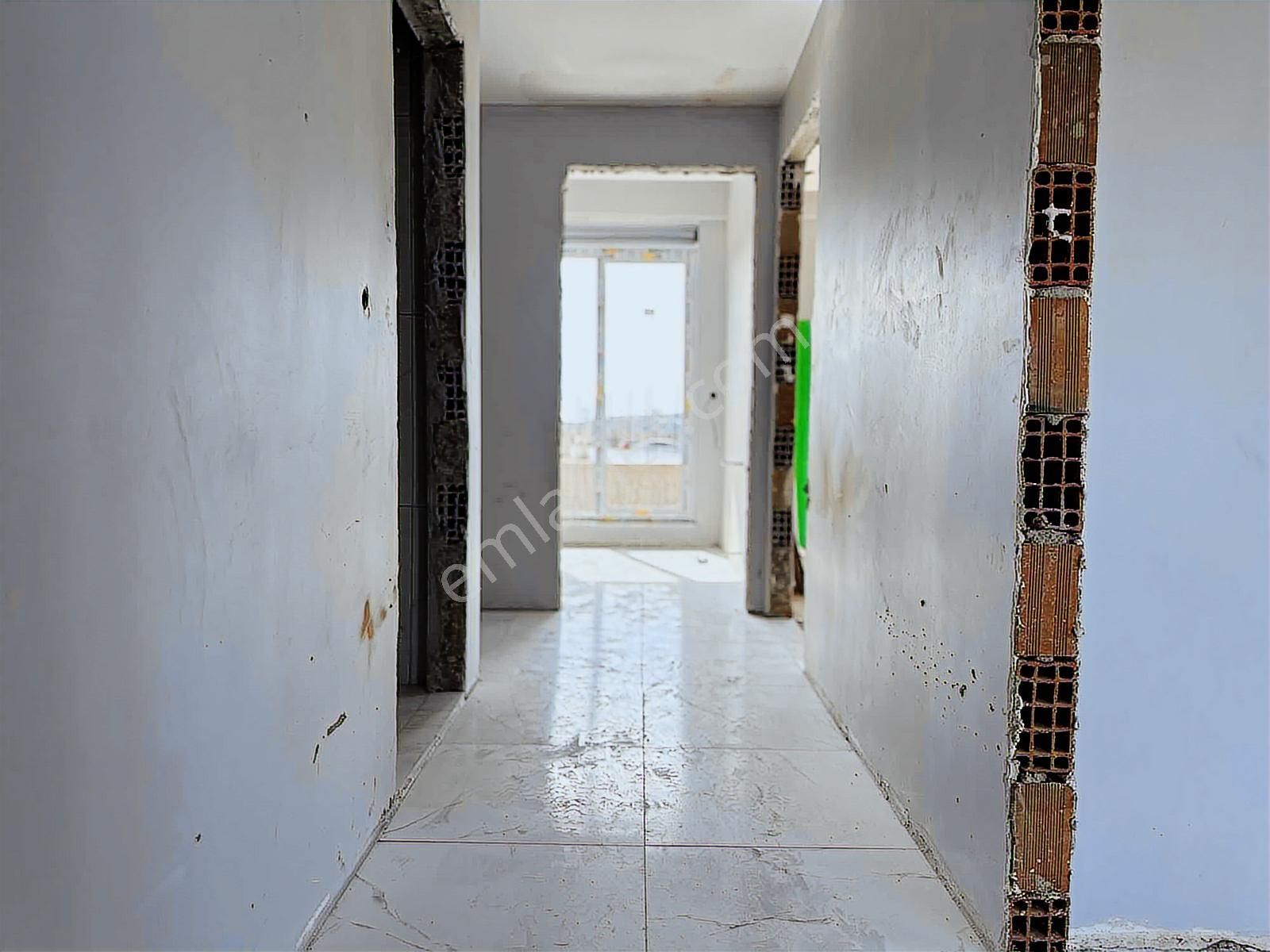 Antalya Serik Gedik Mahallesi 2+1 Giriş Kat Daire - Görsel 3