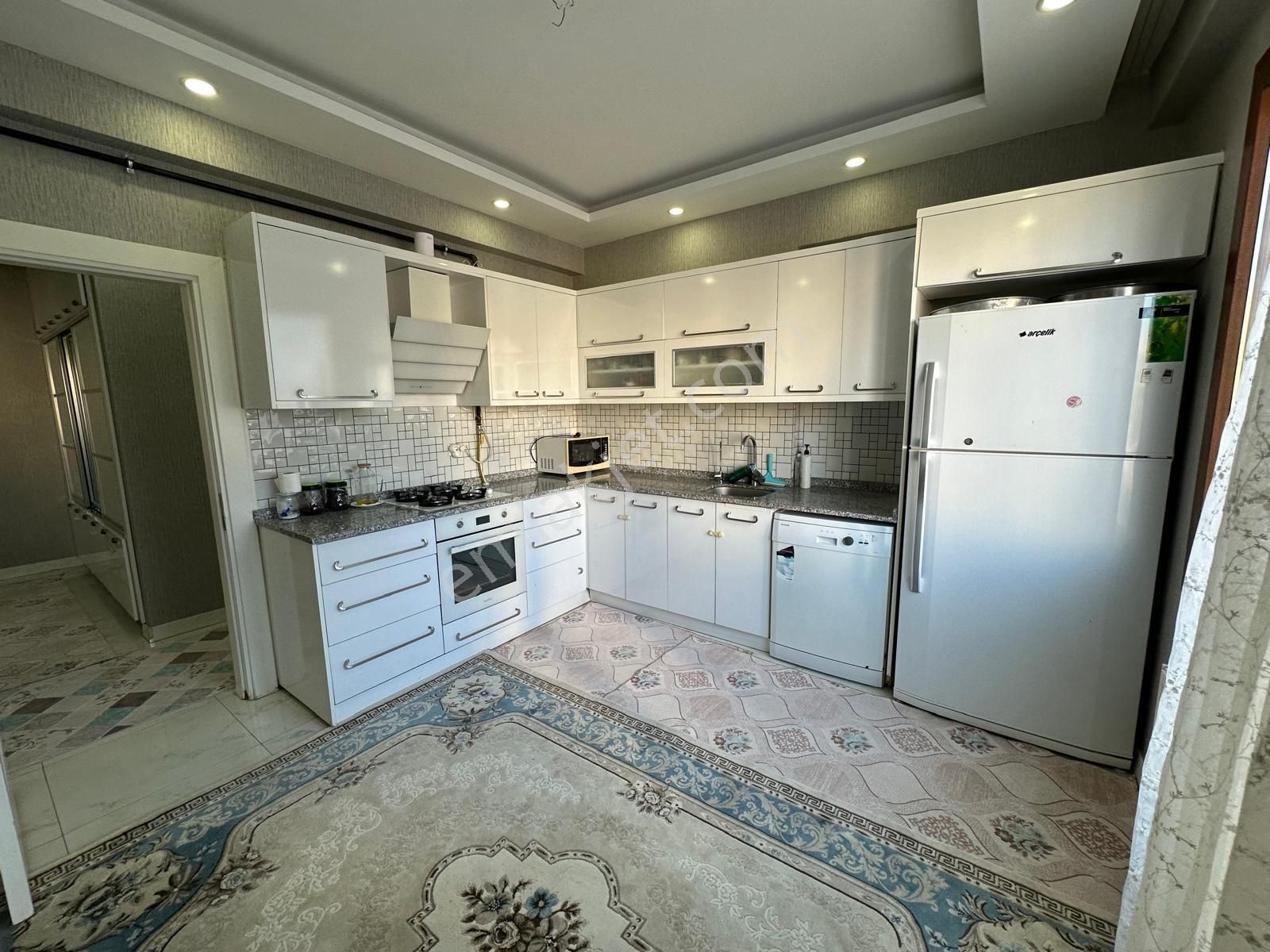 Akev Gayrimenkul'den Atakent'te 3+1 Ara Kat Daire - Görsel 4