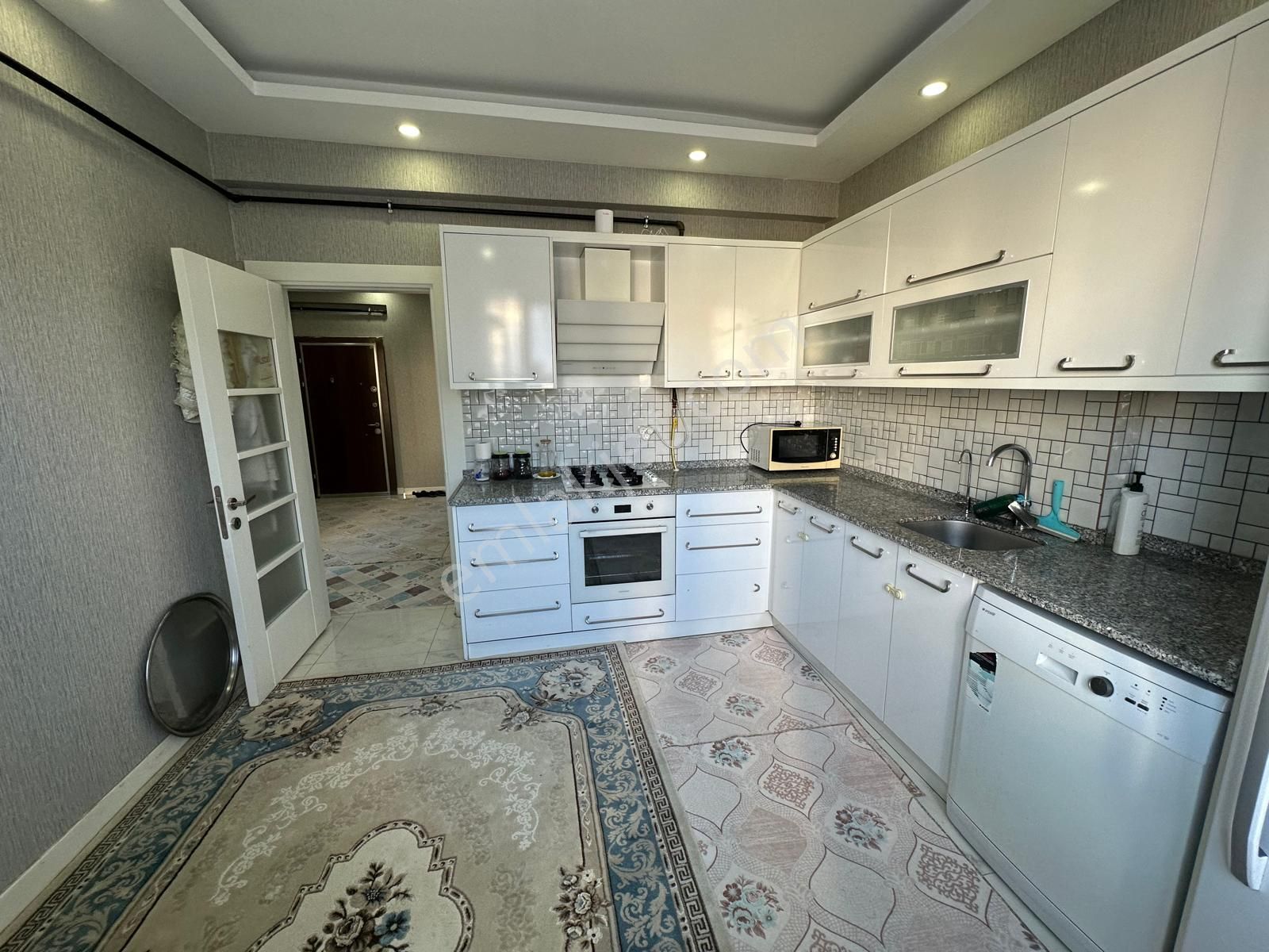 Akev Gayrimenkul'den Atakent'te 3+1 Ara Kat Daire - Görsel 6