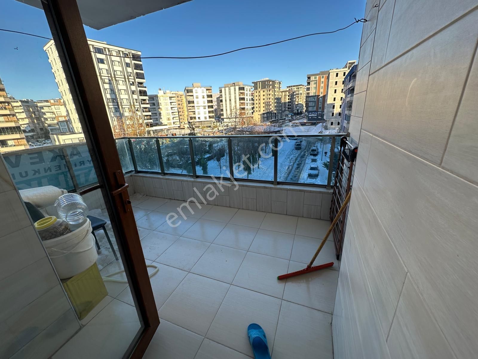 Akev Gayrimenkul'den Atakent'te 3+1 Ara Kat Daire - Görsel 12