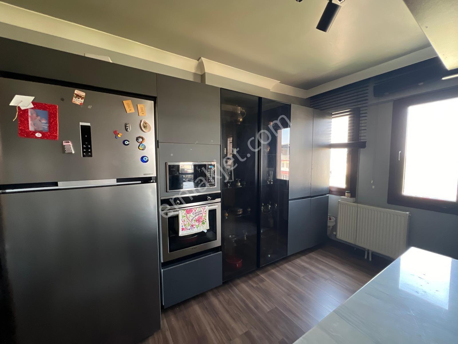 🏡75 Yıl Mahallesi 🏡 ✅5+1 3500m2 3 Katlının Çatı Dubleks ❇️kombi Petekli Full Özelikli - Görsel 4